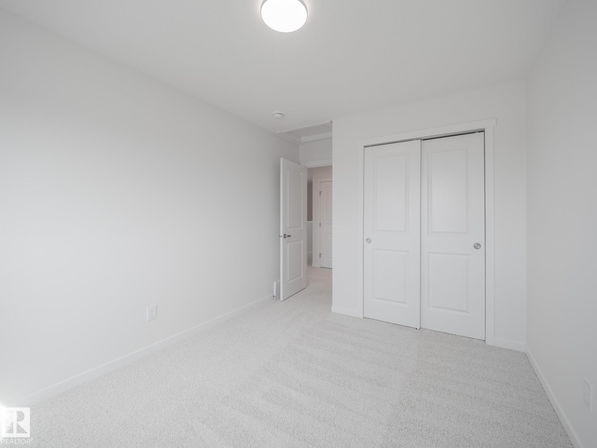 2020 194 Street Nw, Edmonton, AB - Indoor Photo Showing Other Room