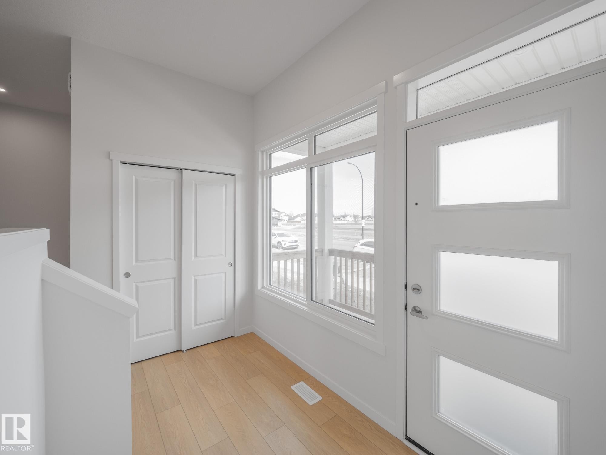 2020 194 Street Nw, Edmonton, AB - Indoor Photo Showing Other Room