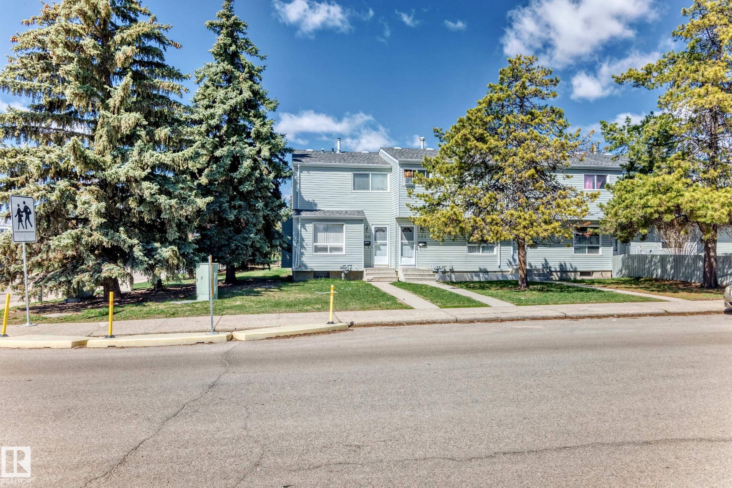100 Dickinsfield Crest Nw, Edmonton, AB - Outdoor