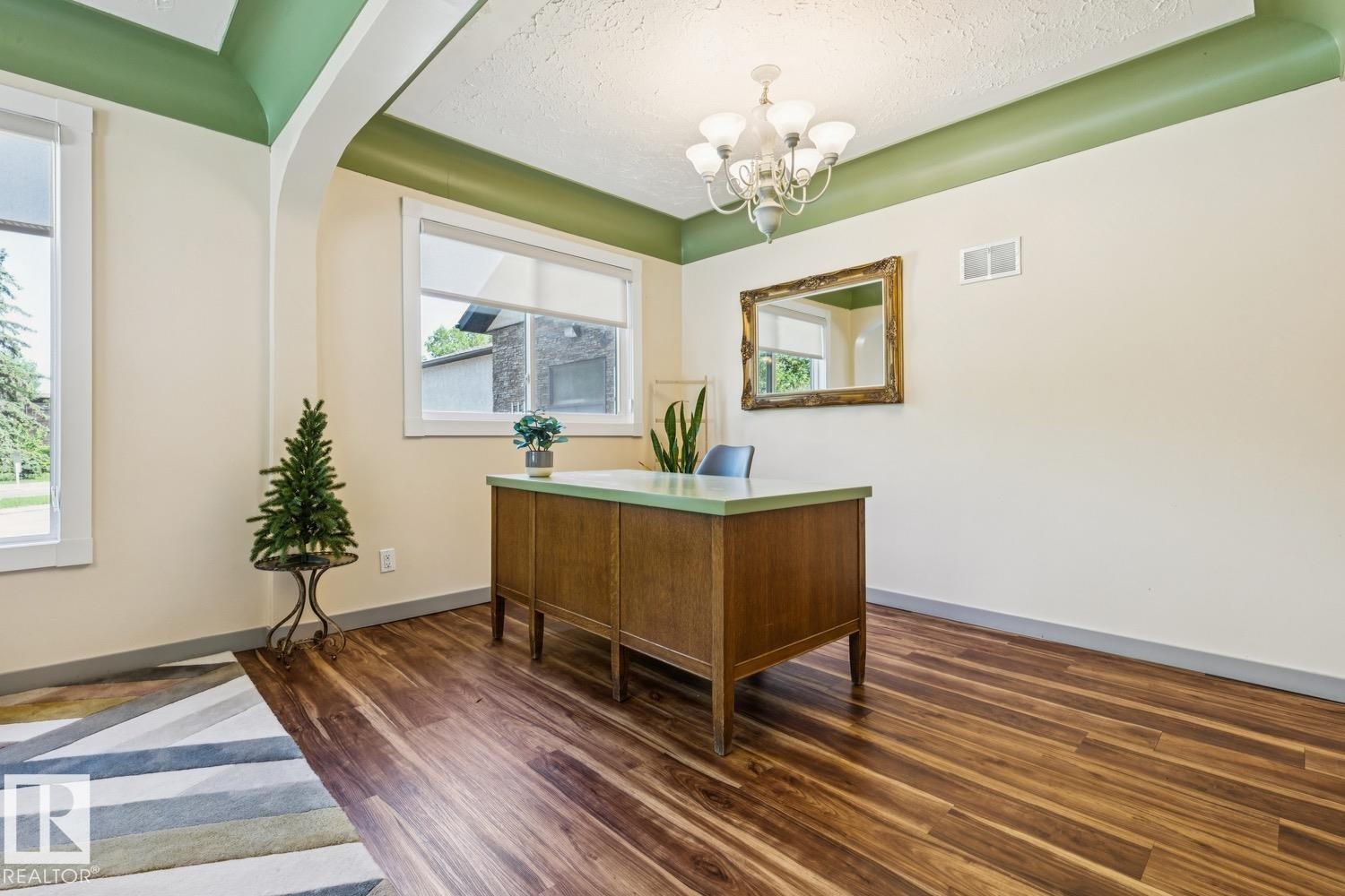 11625 83 Street Nw, Edmonton, AB - Indoor