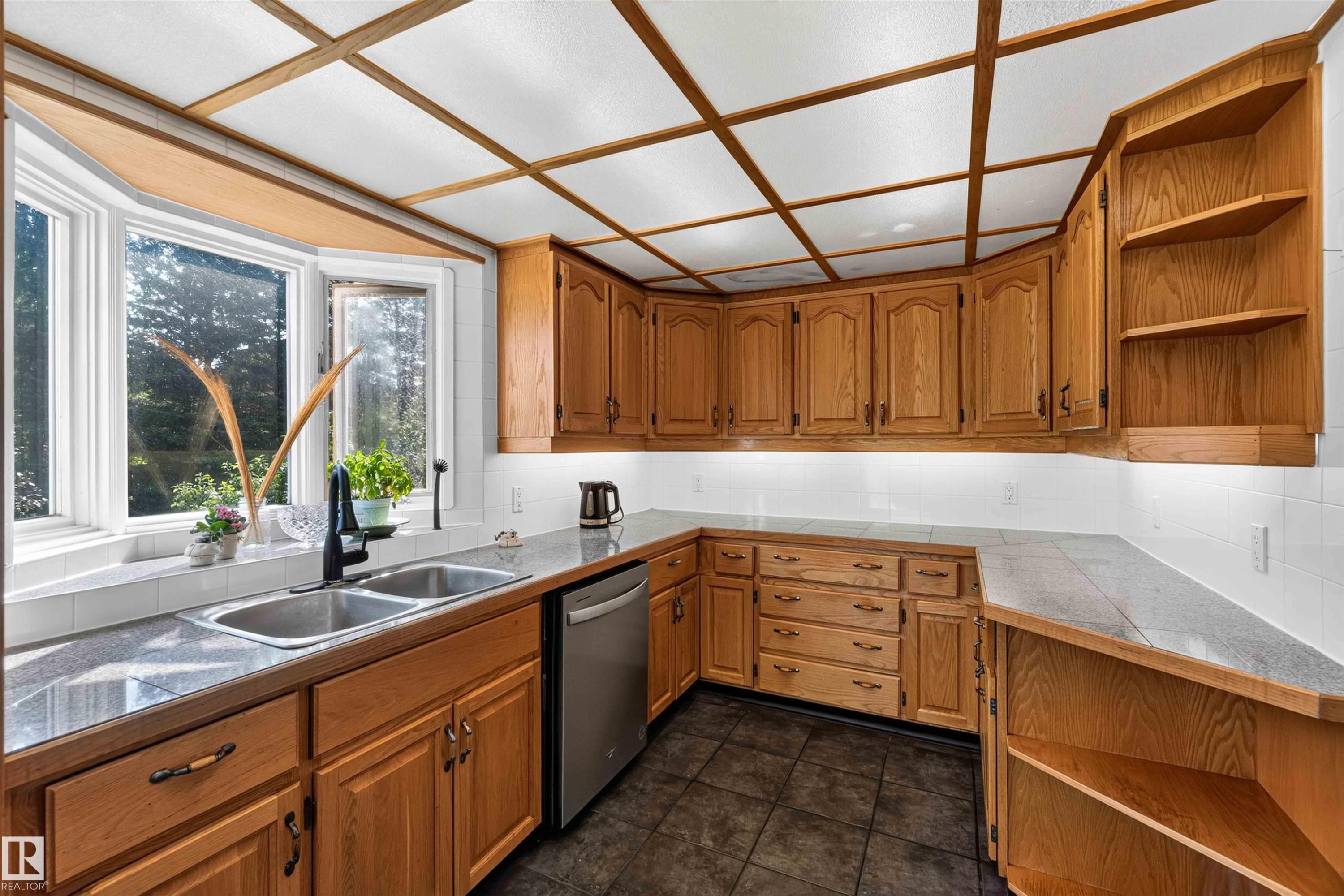 #35 53504 Rge Road 280, Rural Parkland County, AB - Indoor Photo Showing Kitchen With Double Sink