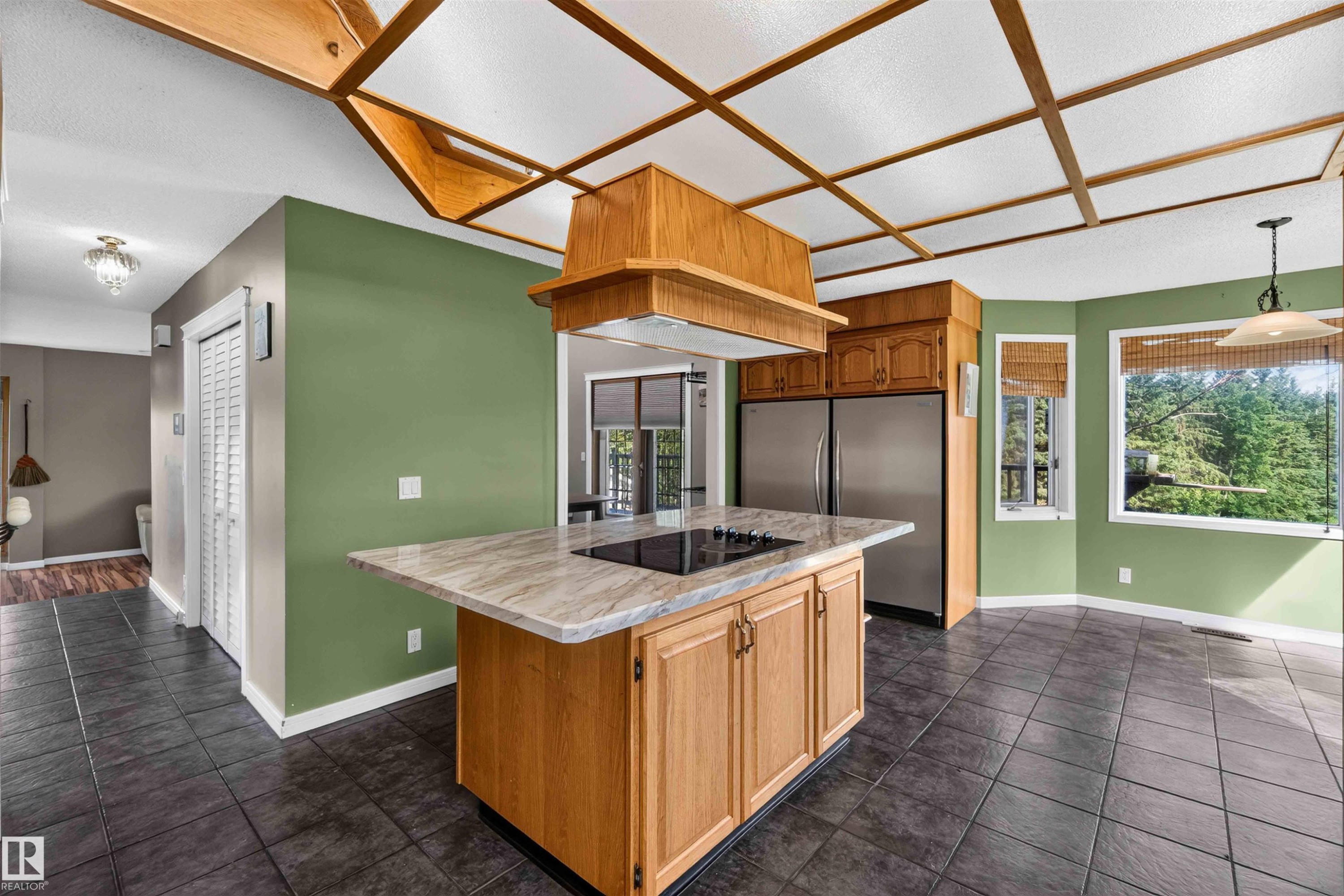 #35 53504 Rge Road 280, Rural Parkland County, AB - Indoor Photo Showing Kitchen