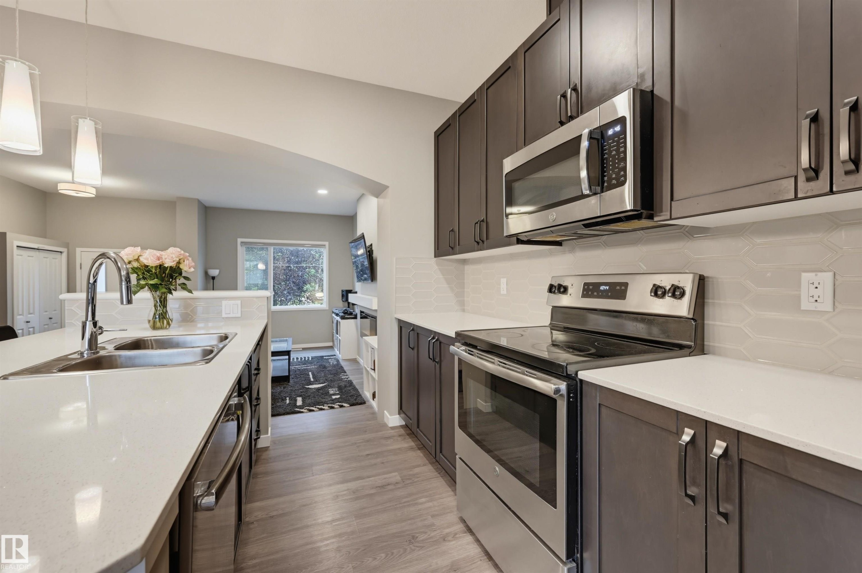 5175 Edgemont Boulevard Nw, Edmonton, AB - Indoor Photo Showing Kitchen With Stainless Steel Kitchen With Double Sink With Upgraded Kitchen