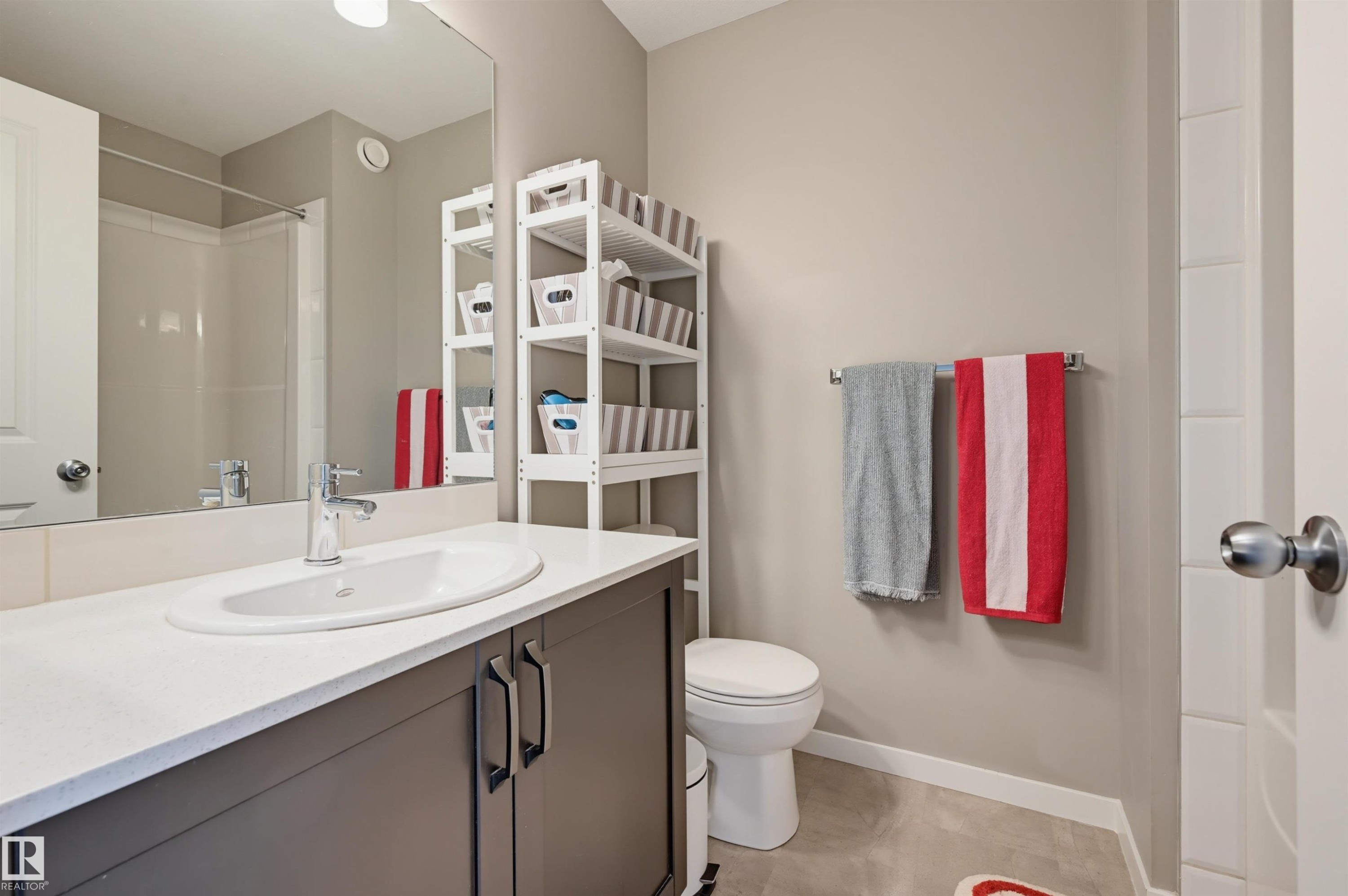 5175 Edgemont Boulevard Nw, Edmonton, AB - Indoor Photo Showing Bathroom
