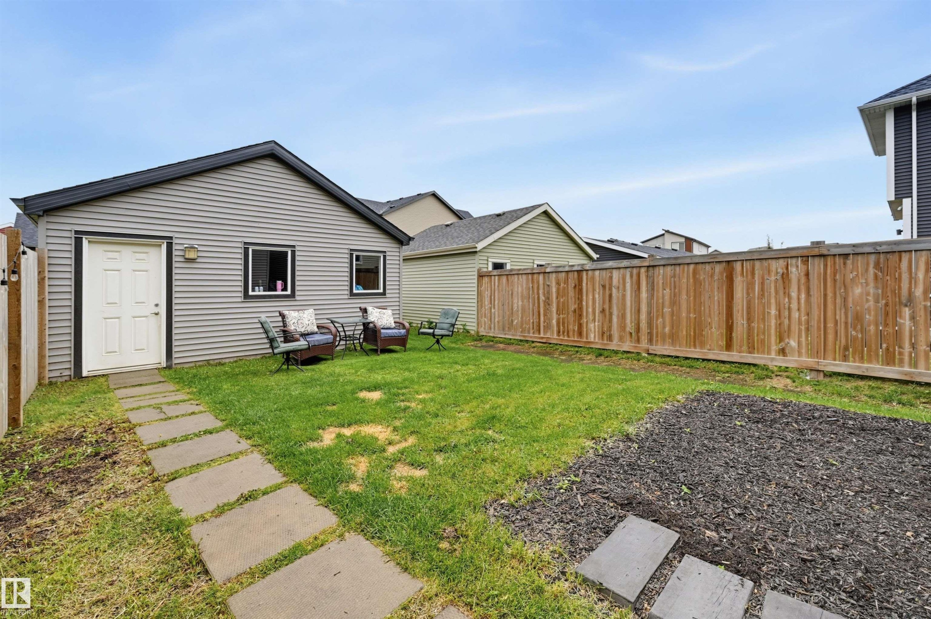 5175 Edgemont Boulevard Nw, Edmonton, AB - Outdoor