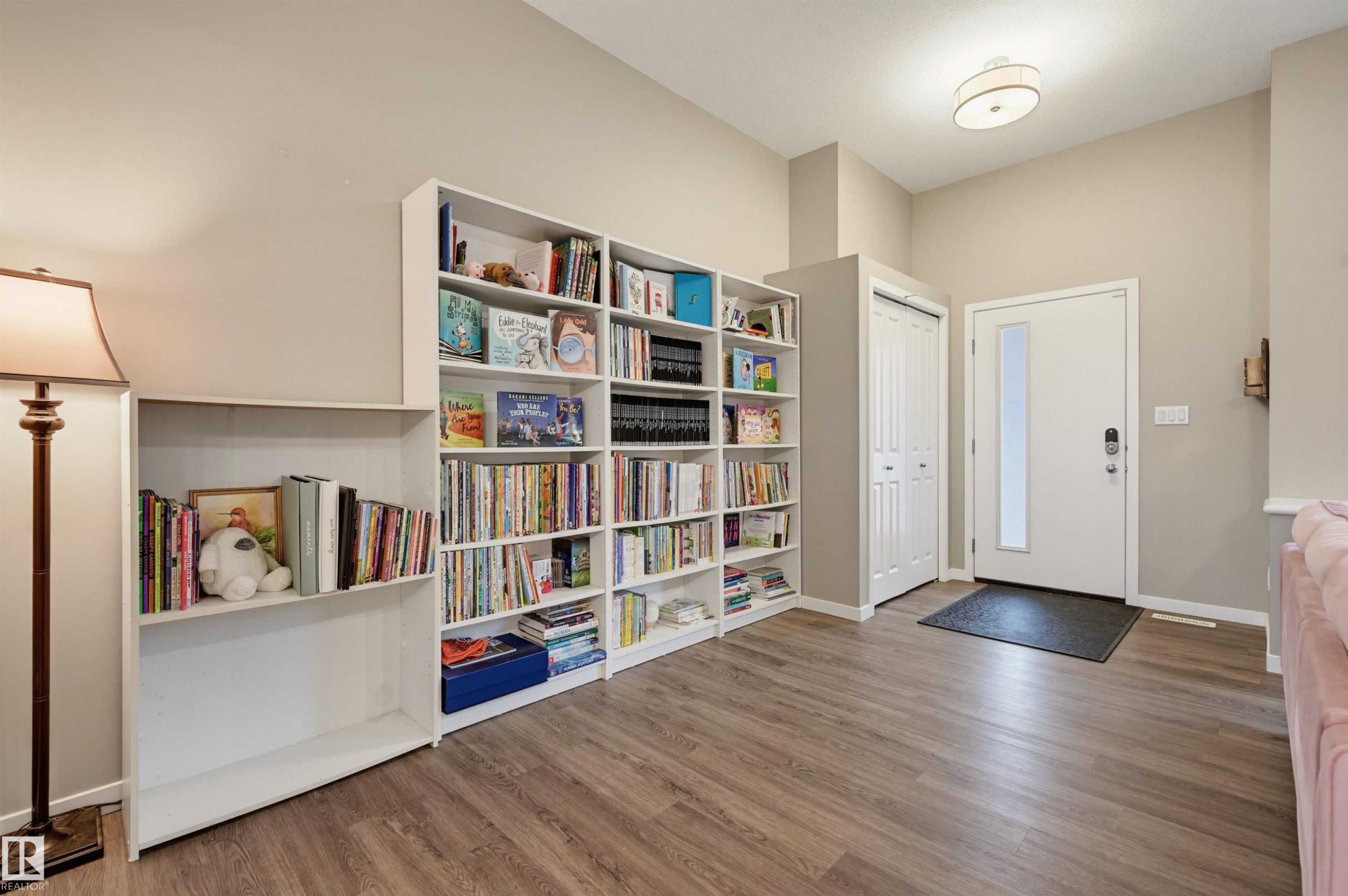 5175 Edgemont Boulevard Nw, Edmonton, AB - Indoor Photo Showing Other Room