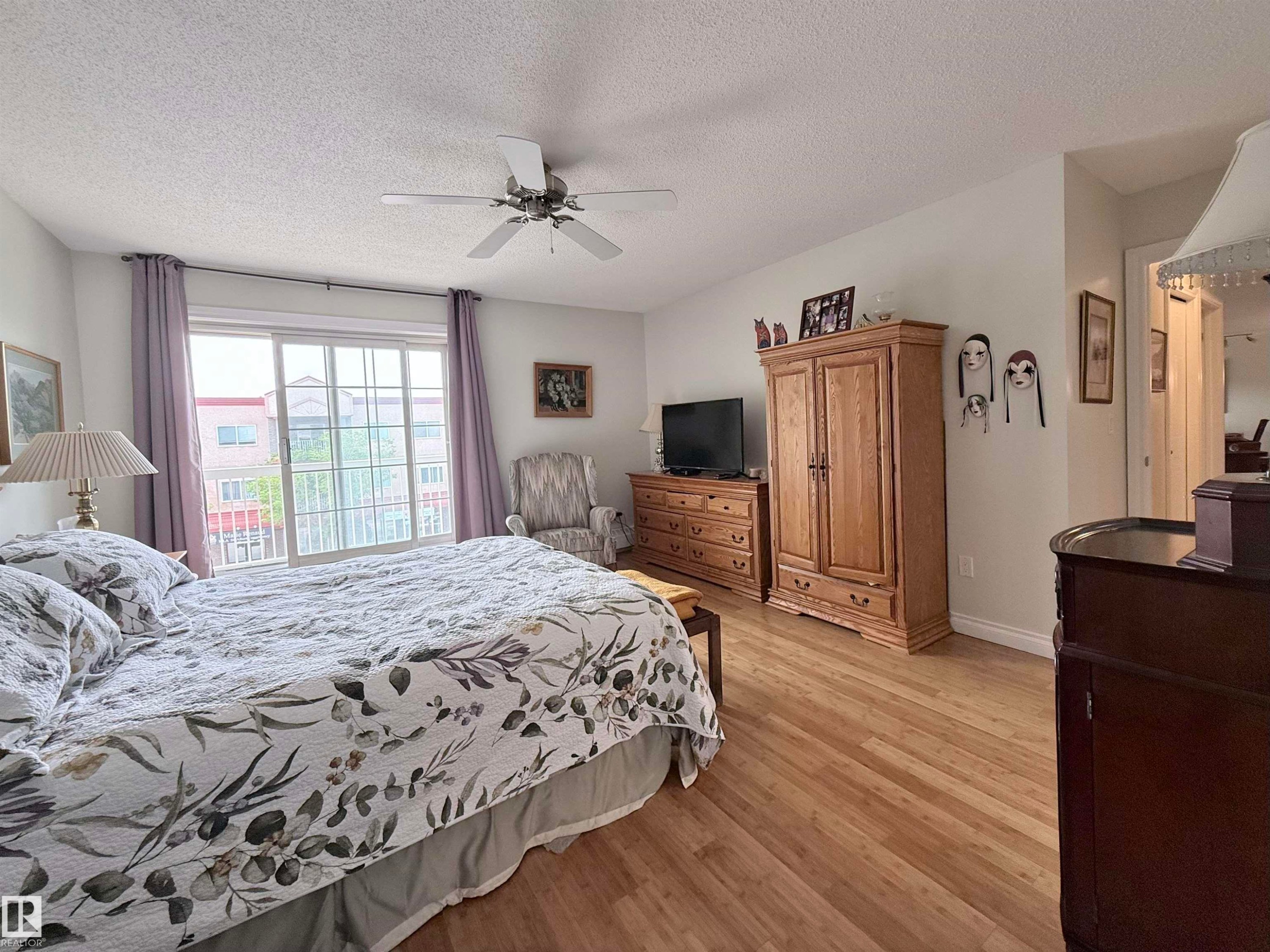 #403 3 Perron St, St. Albert, AB - Indoor Photo Showing Bedroom