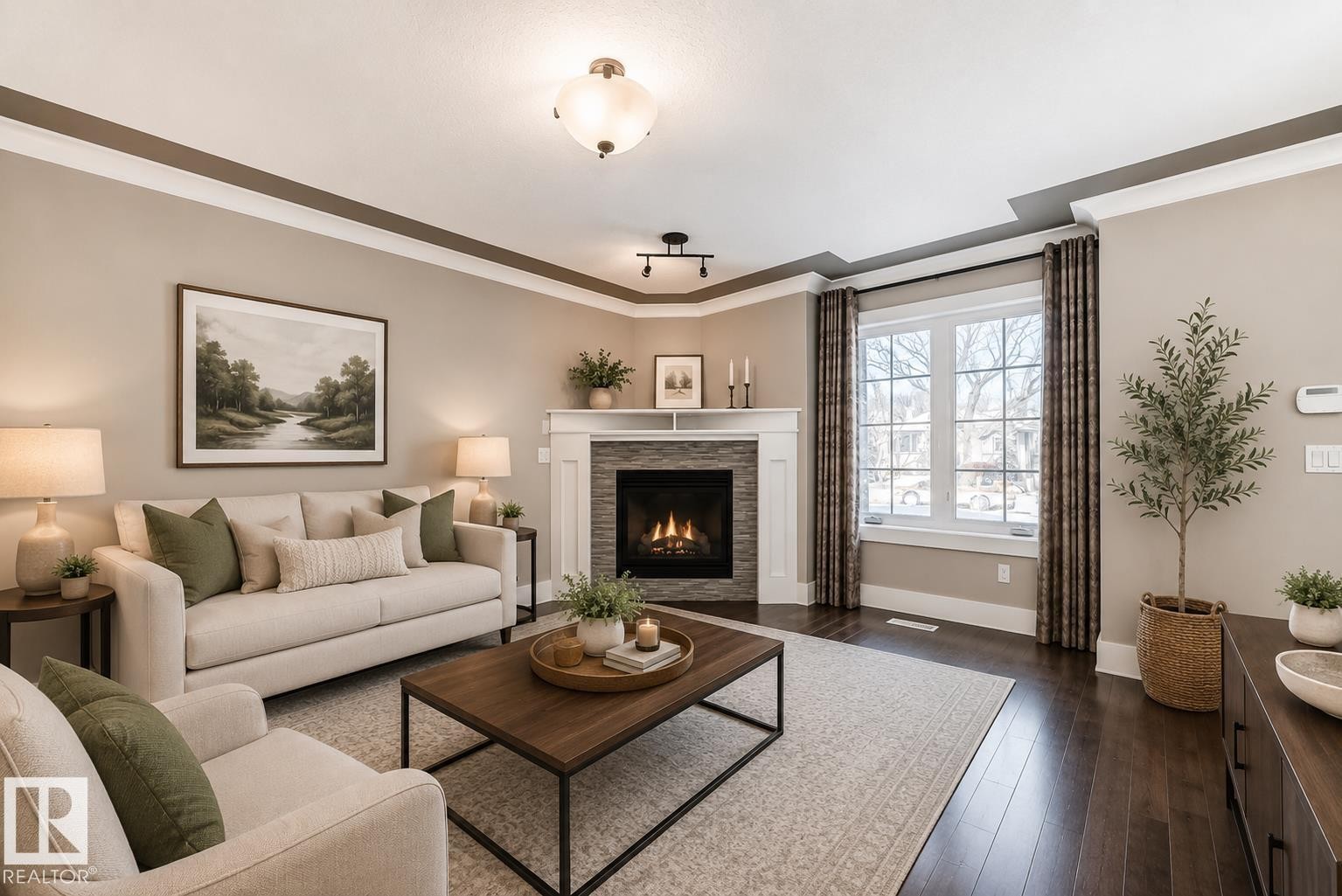 10711 70 Avenue Nw, Edmonton, AB - Indoor Photo Showing Living Room With Fireplace