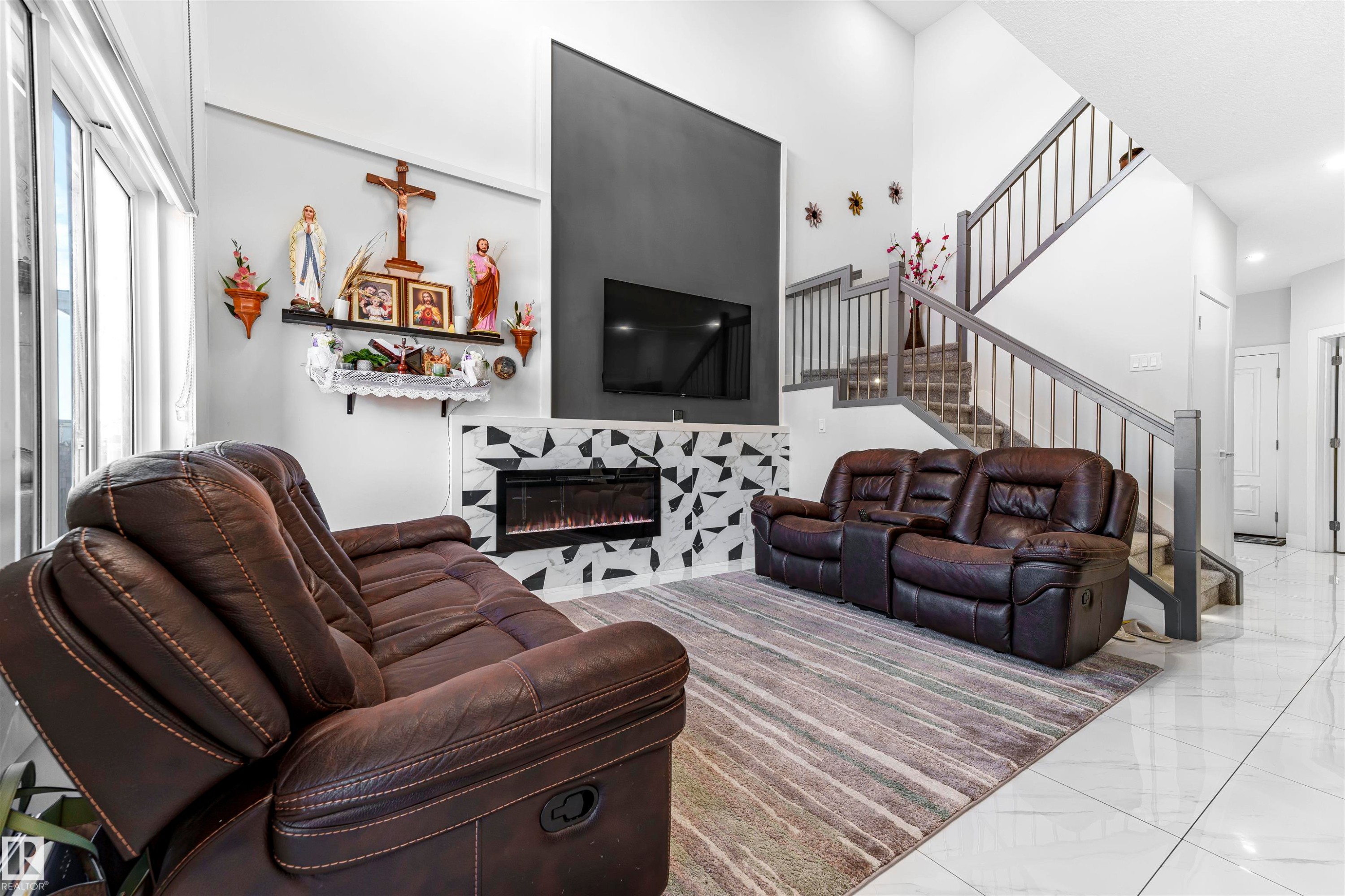 16212 32 Avenue Sw, Edmonton, AB - Indoor