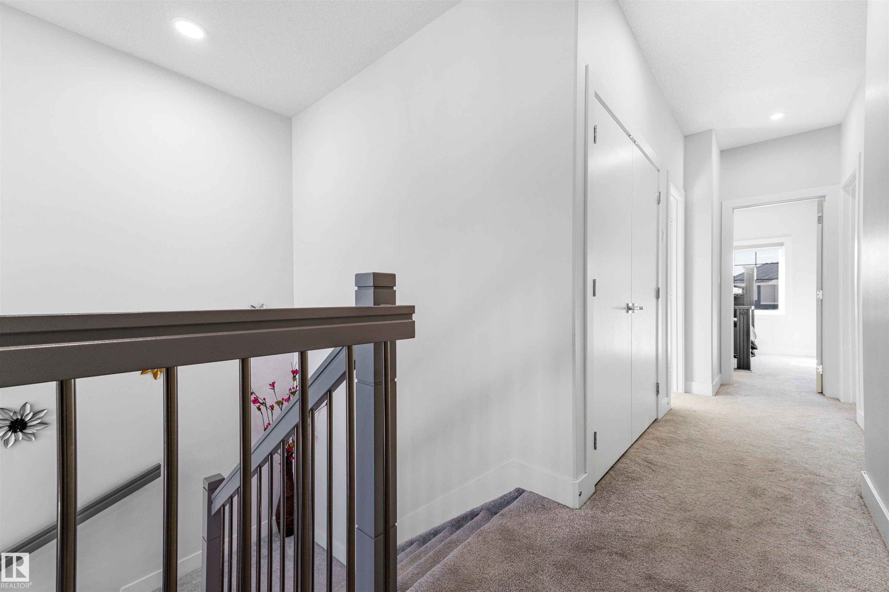 16212 32 Avenue Sw, Edmonton, AB - Indoor Photo Showing Other Room