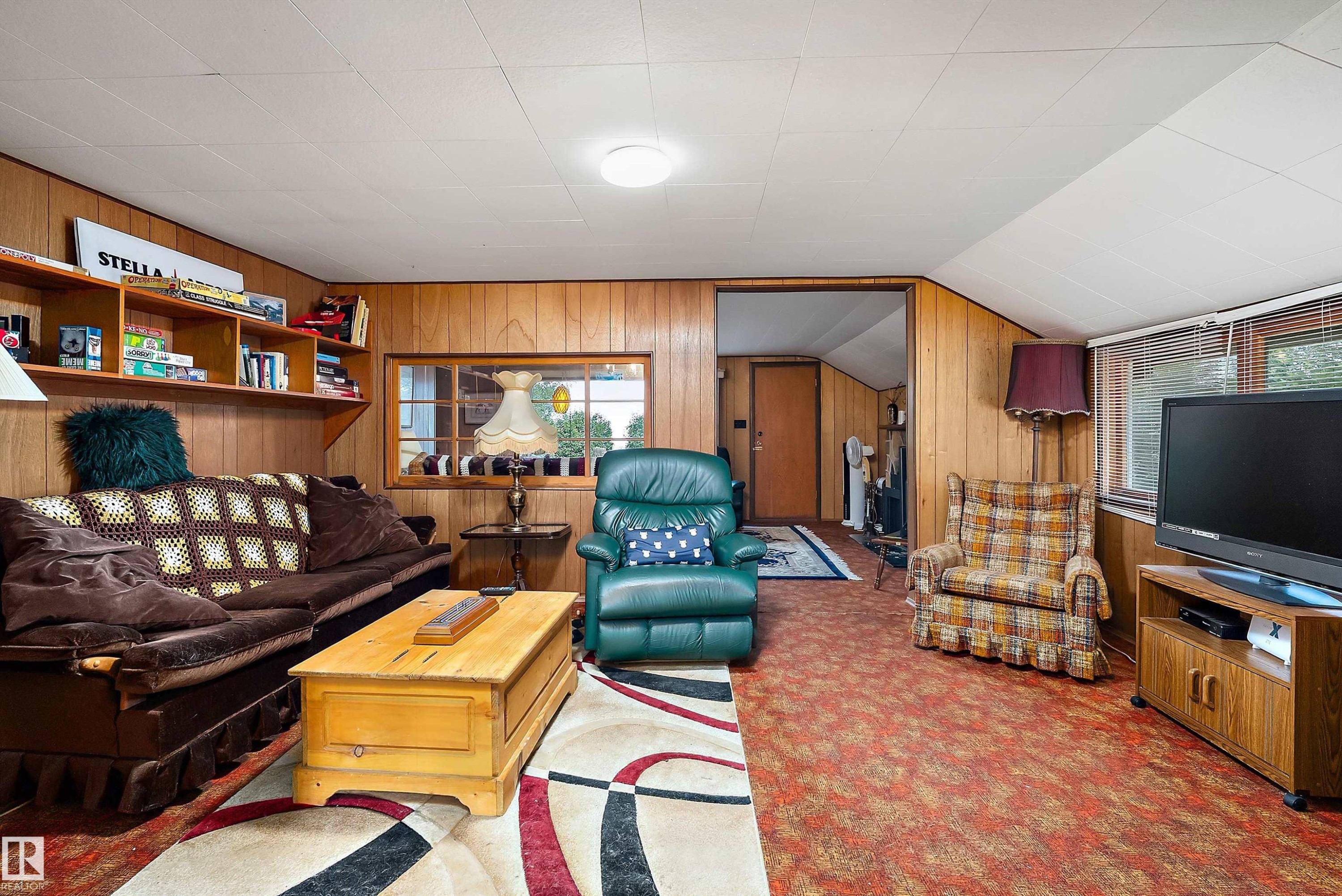 207 1St Avenue, Rural Wetaskiwin County, AB - Indoor