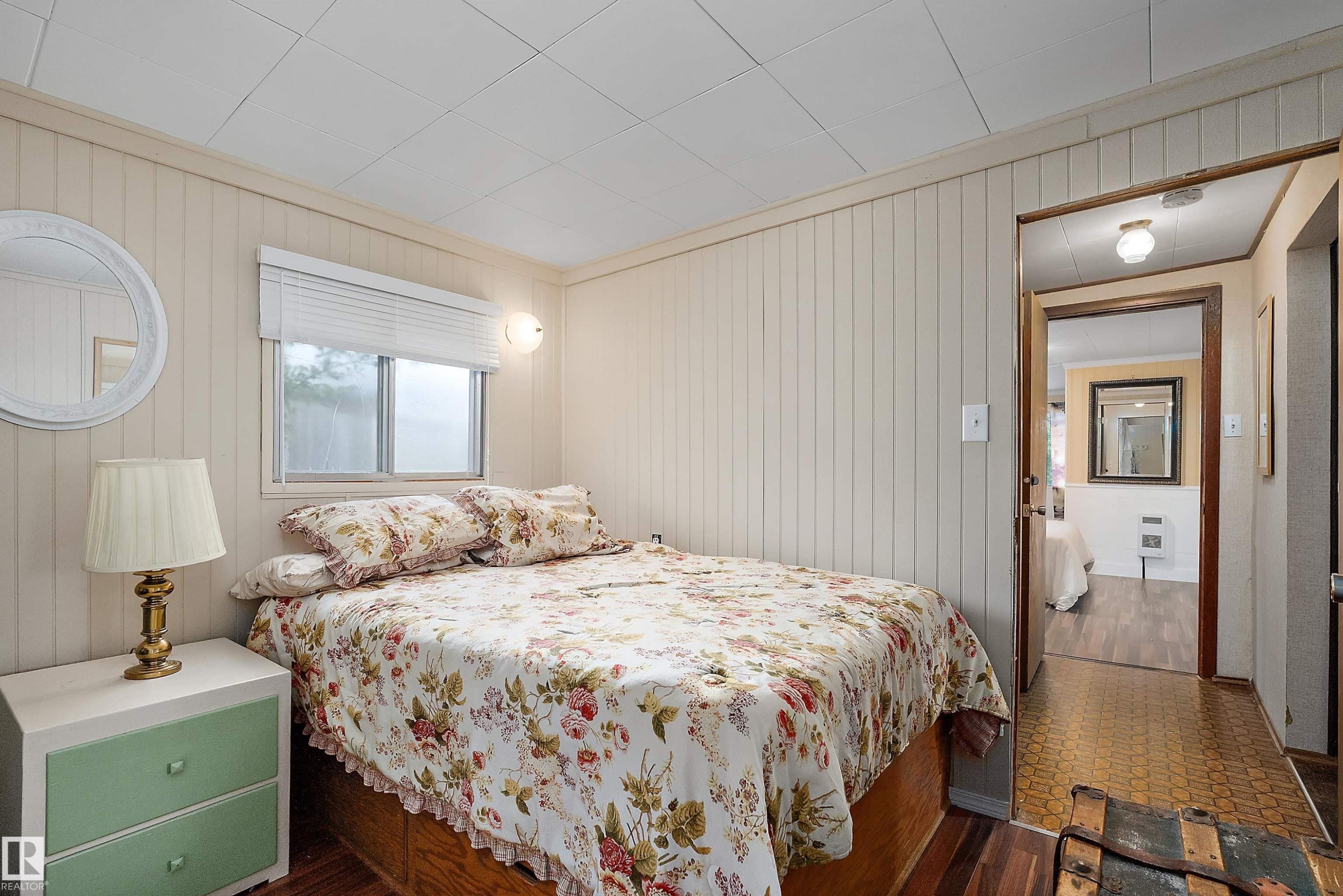 207 1St Avenue, Rural Wetaskiwin County, AB - Indoor Photo Showing Bedroom