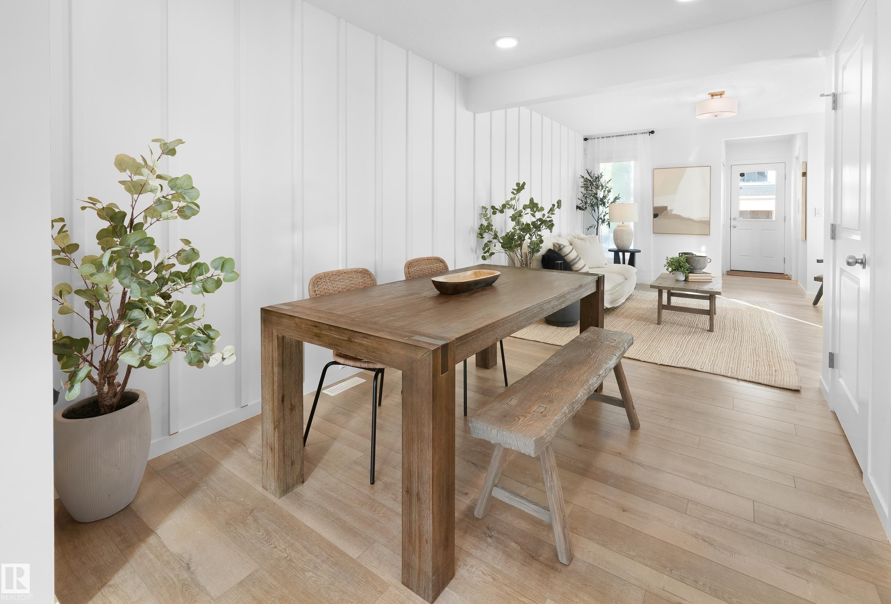 3 18628 18 Avenue Nw, Edmonton, AB - Indoor Photo Showing Dining Room
