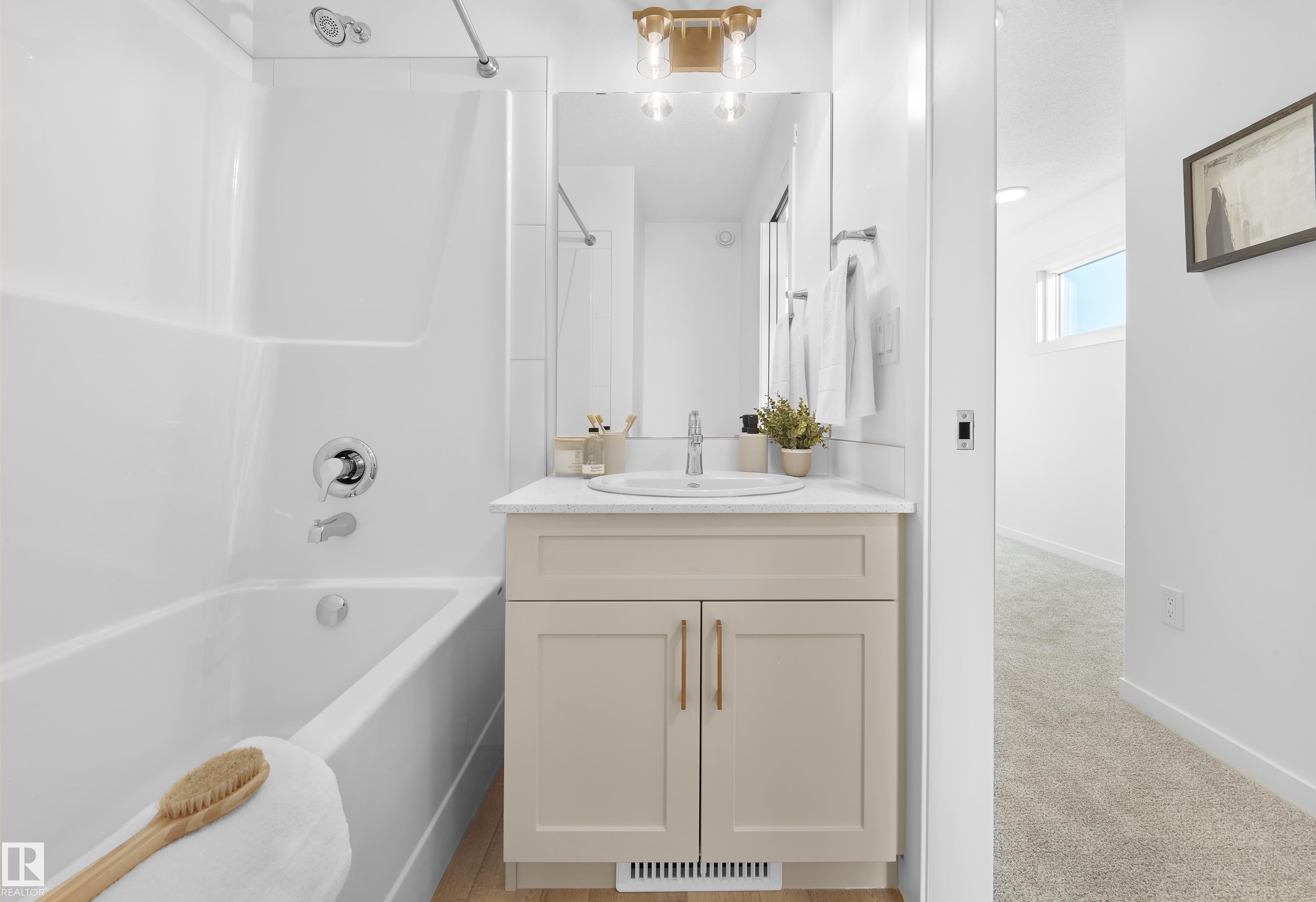 3 18628 18 Avenue Nw, Edmonton, AB - Indoor Photo Showing Bathroom