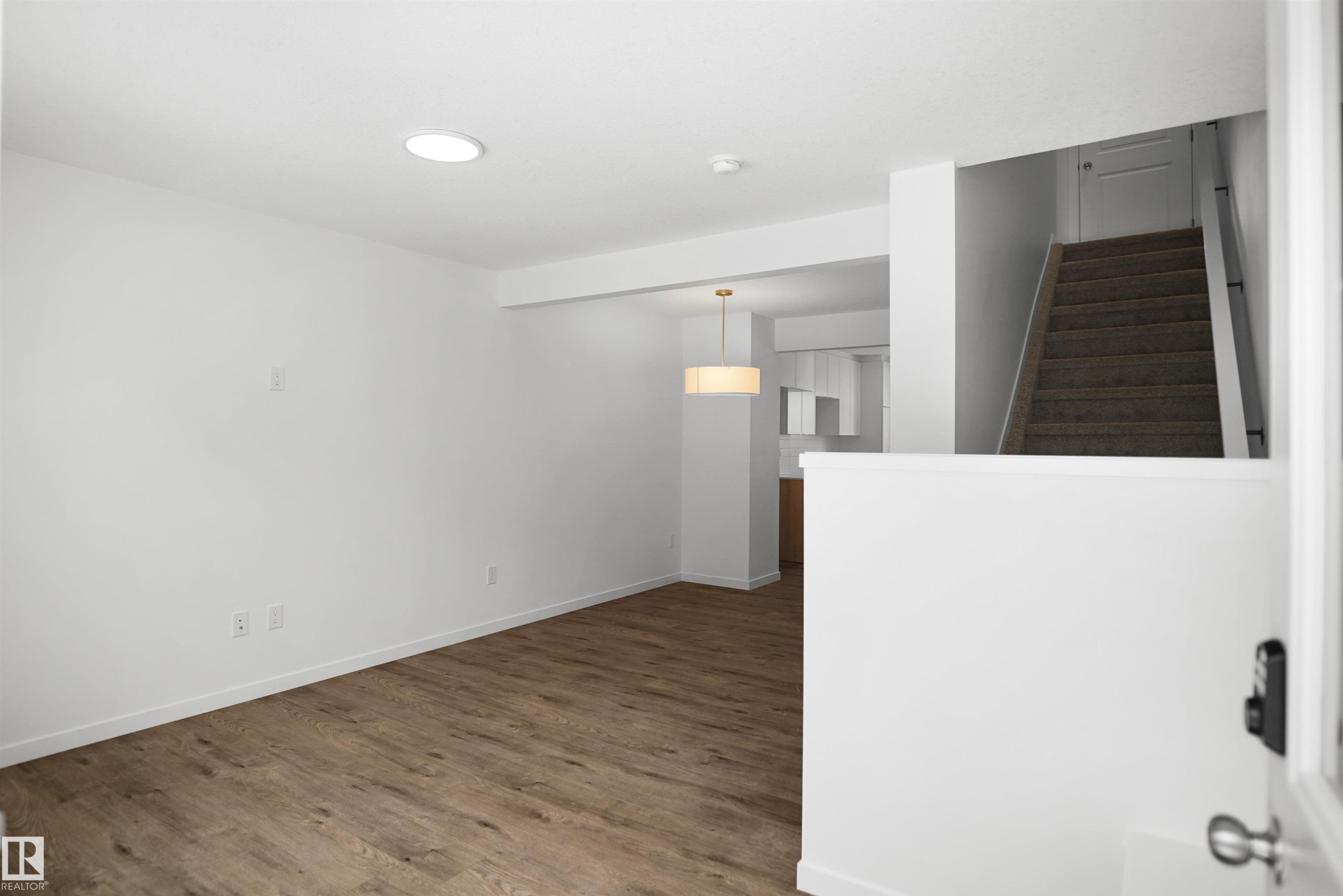 #35 1009 Cy Becker Rd Nw, Edmonton, AB - Indoor