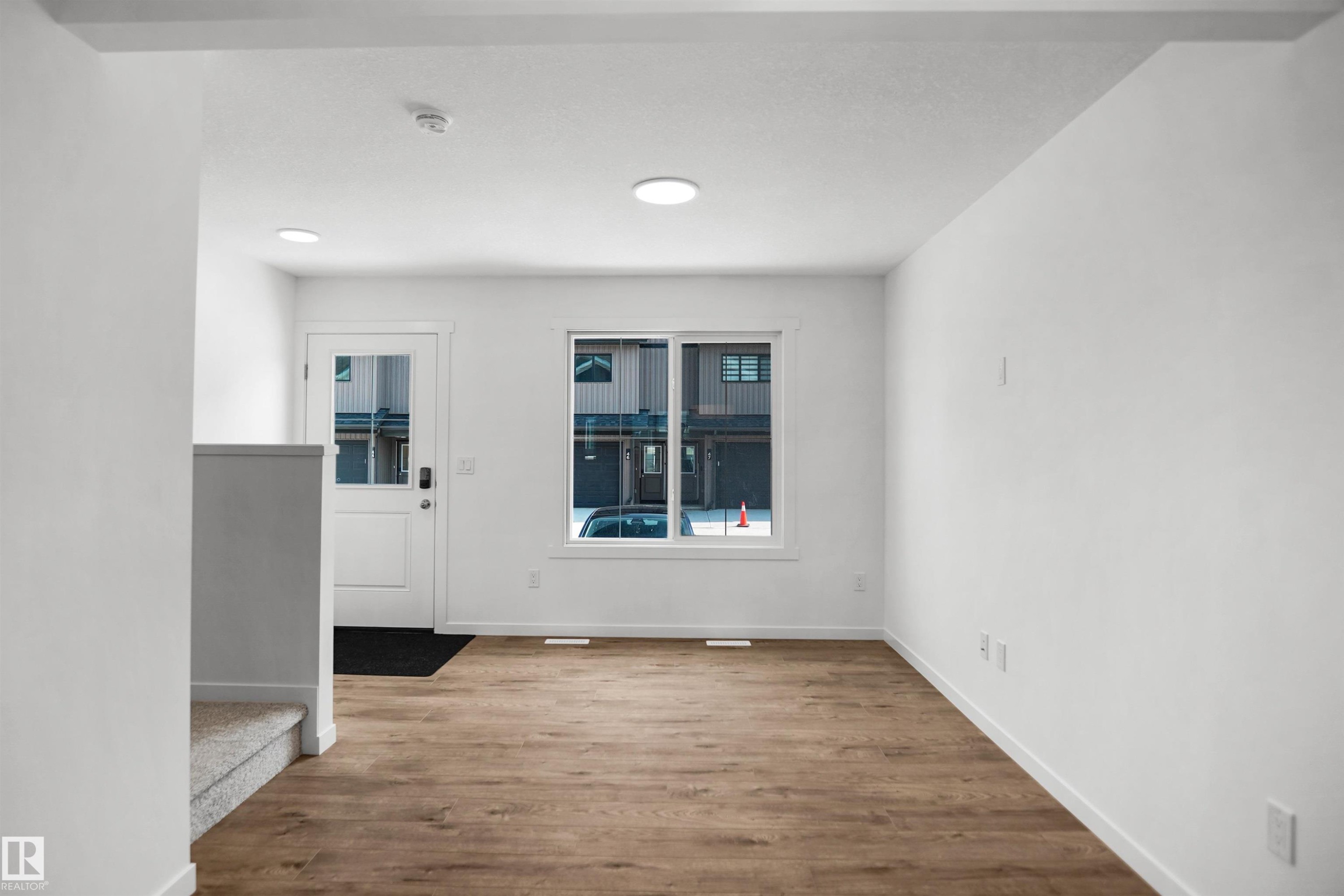 #35 1009 Cy Becker Rd Nw, Edmonton, AB - Indoor Photo Showing Other Room