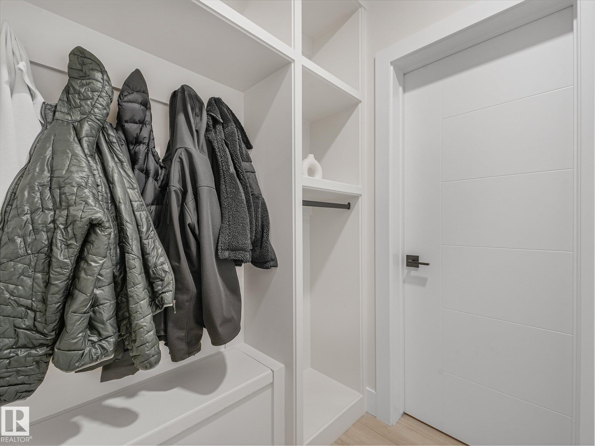 1214 Eaton Lane Nw, Edmonton, AB - Indoor With Storage