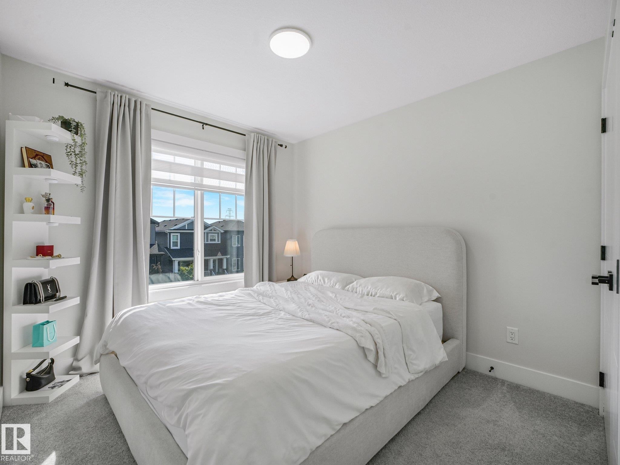 1214 Eaton Lane Nw, Edmonton, AB - Indoor Photo Showing Bedroom