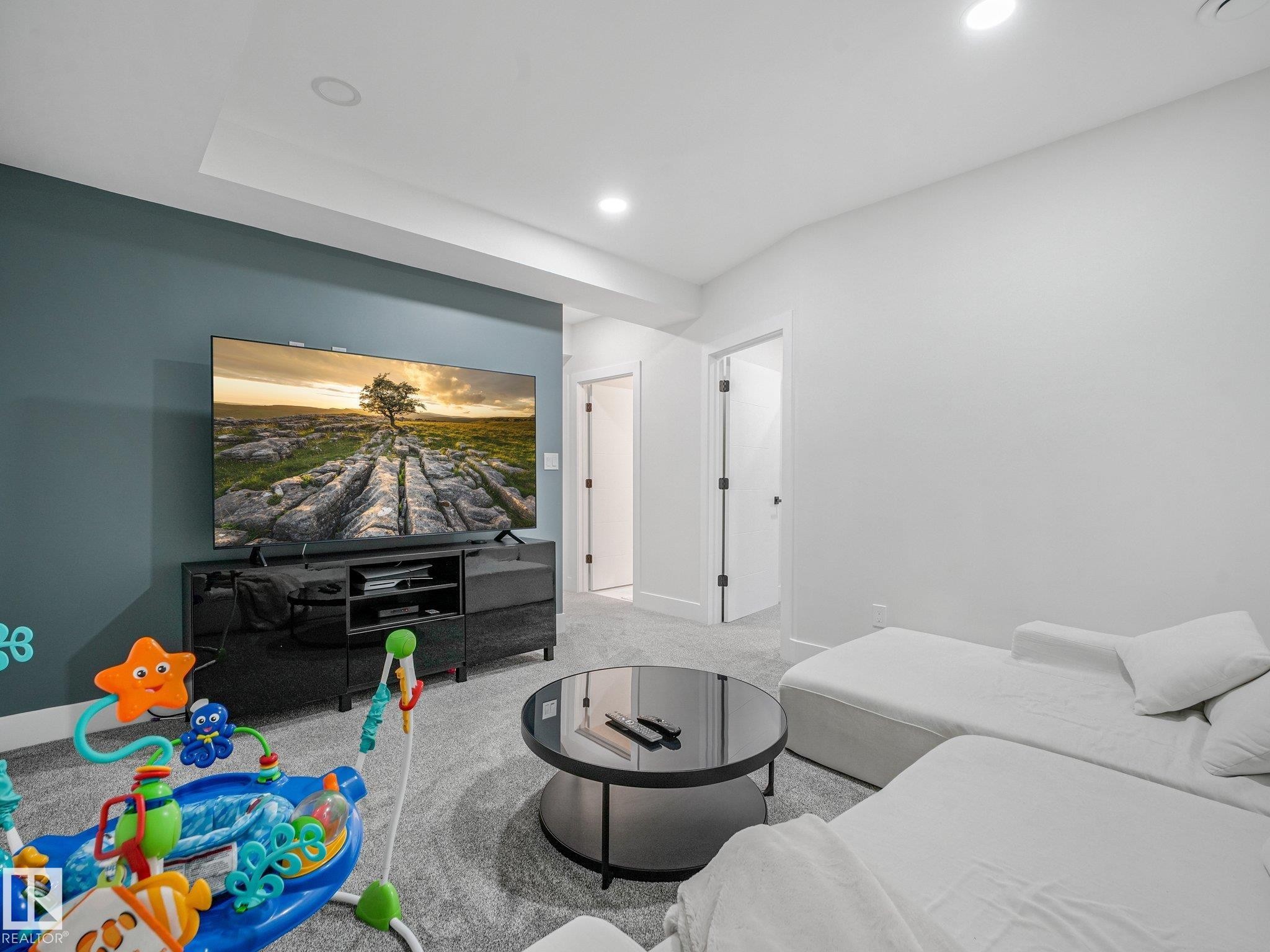1214 Eaton Lane Nw, Edmonton, AB - Indoor