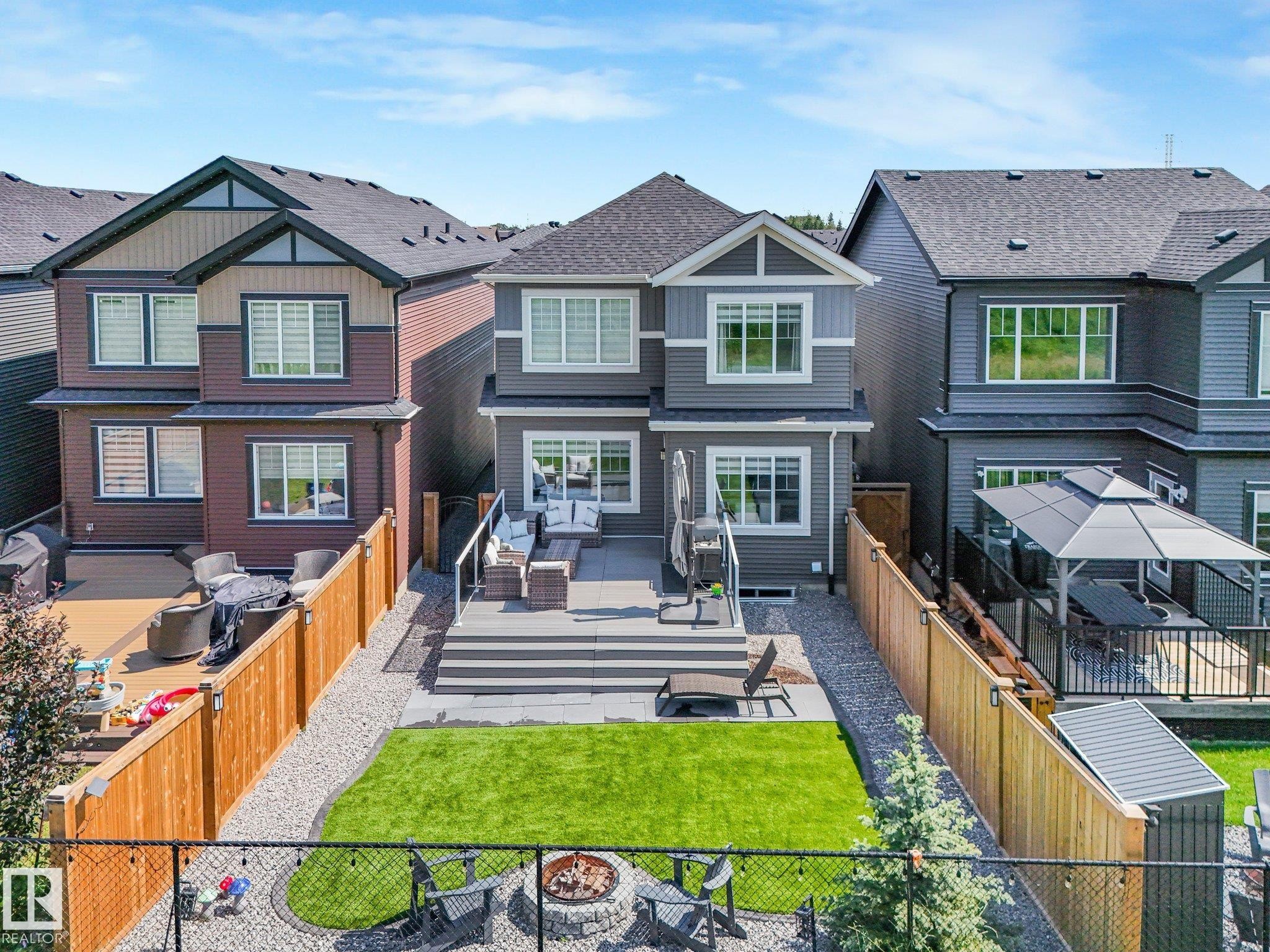 1214 Eaton Lane Nw, Edmonton, AB - Outdoor With Facade