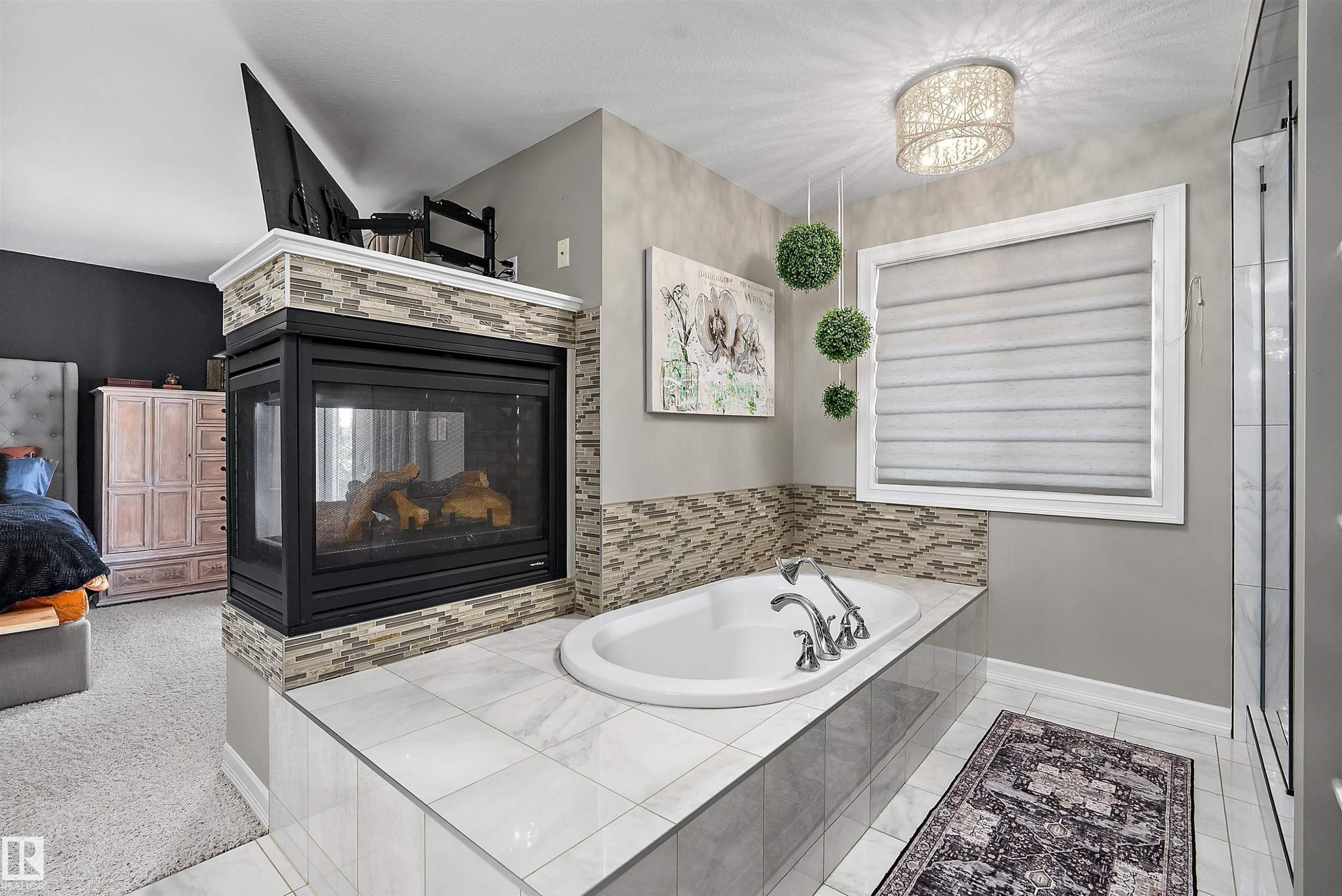 180 Sheppard Circle, Leduc, AB - Indoor Photo Showing Bathroom With Fireplace