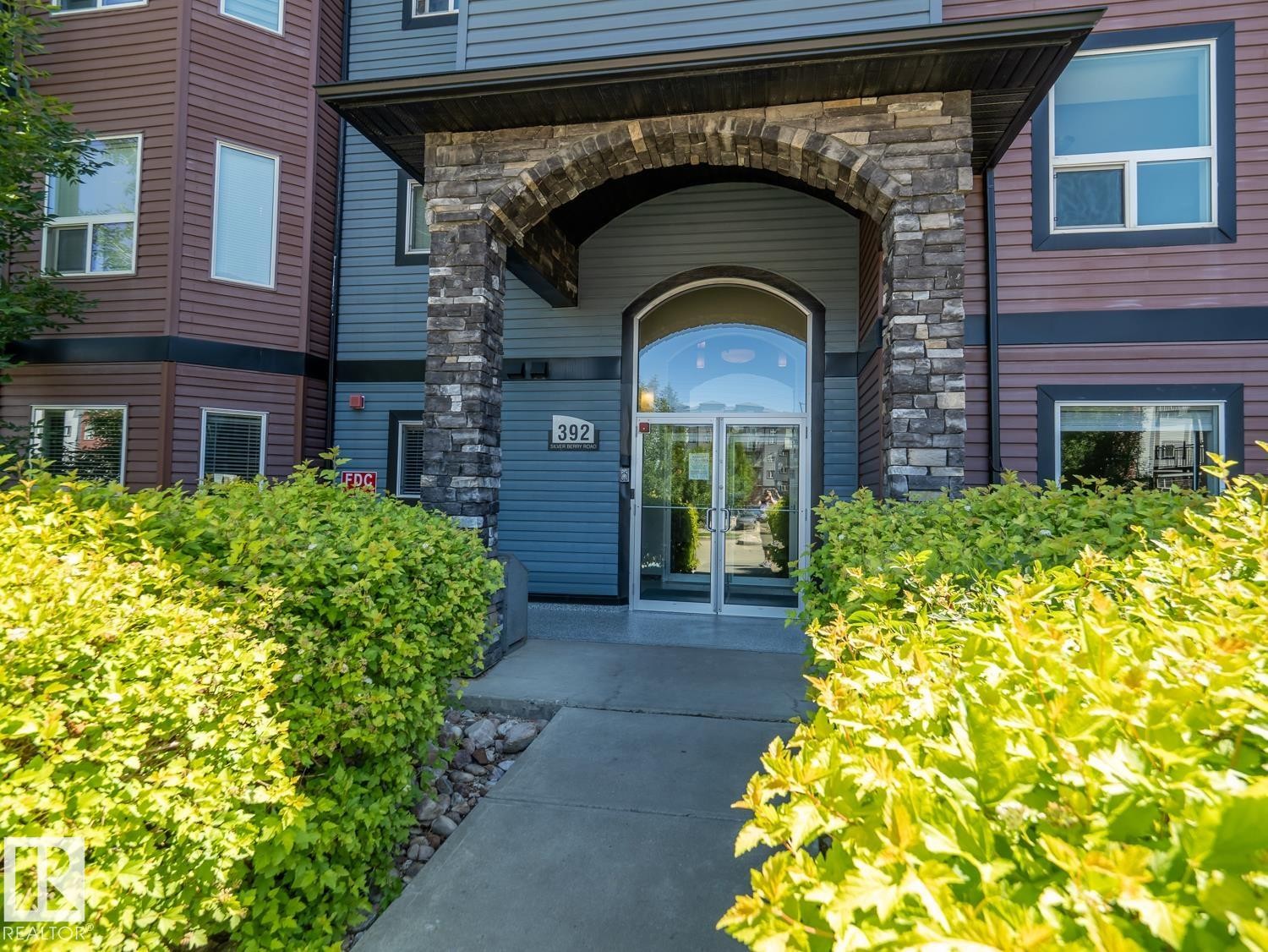 #216 392 Silverberry Road Nw, Edmonton, AB - Outdoor