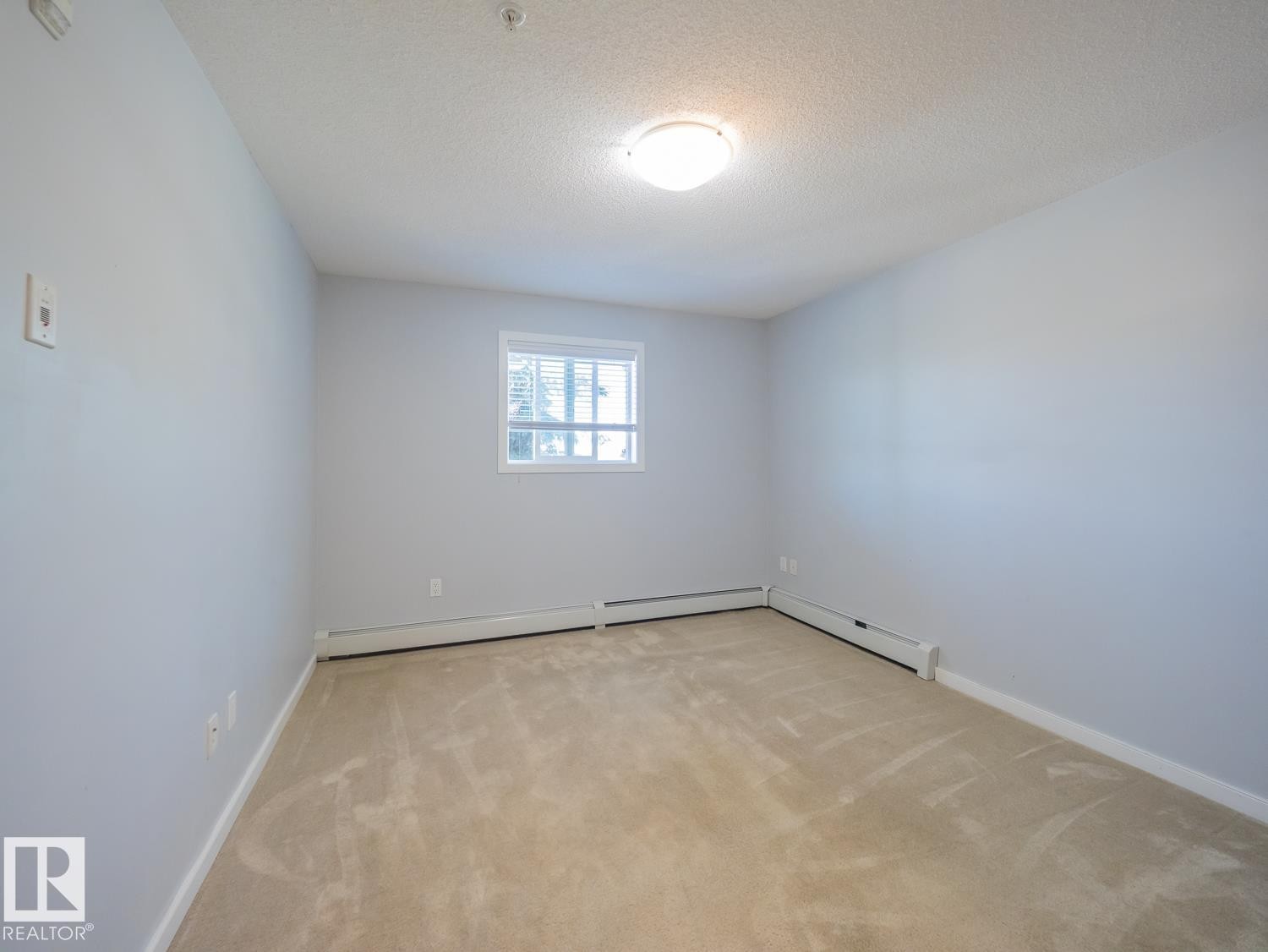 #216 392 Silverberry Road Nw, Edmonton, AB - Indoor Photo Showing Other Room