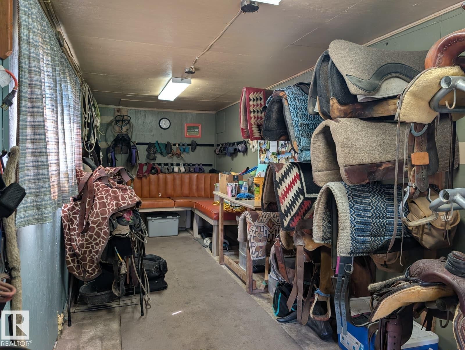 50120 Rge Rd 270, Rural Leduc County, AB - Indoor