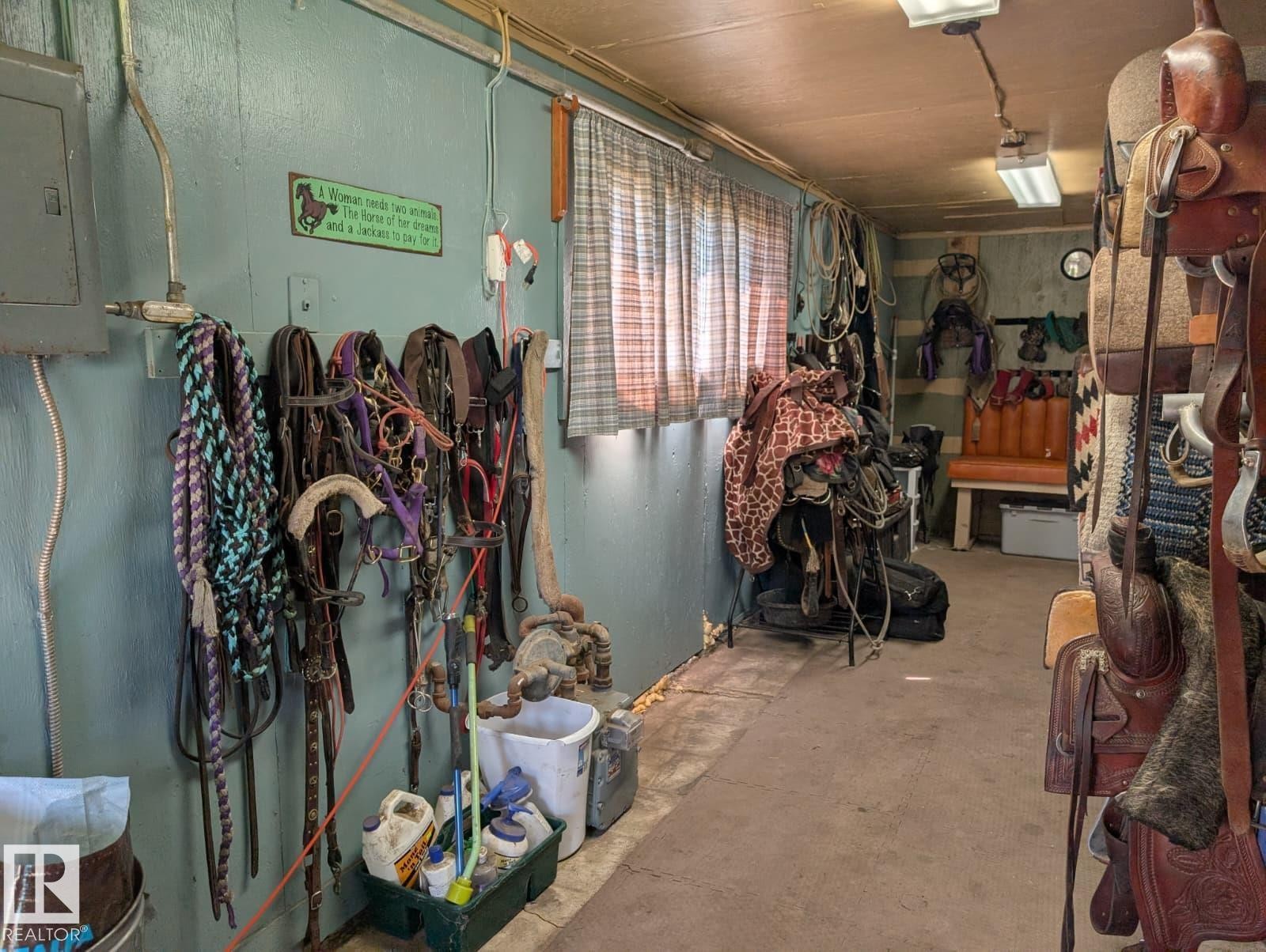 50120 Rge Rd 270, Rural Leduc County, AB - Indoor