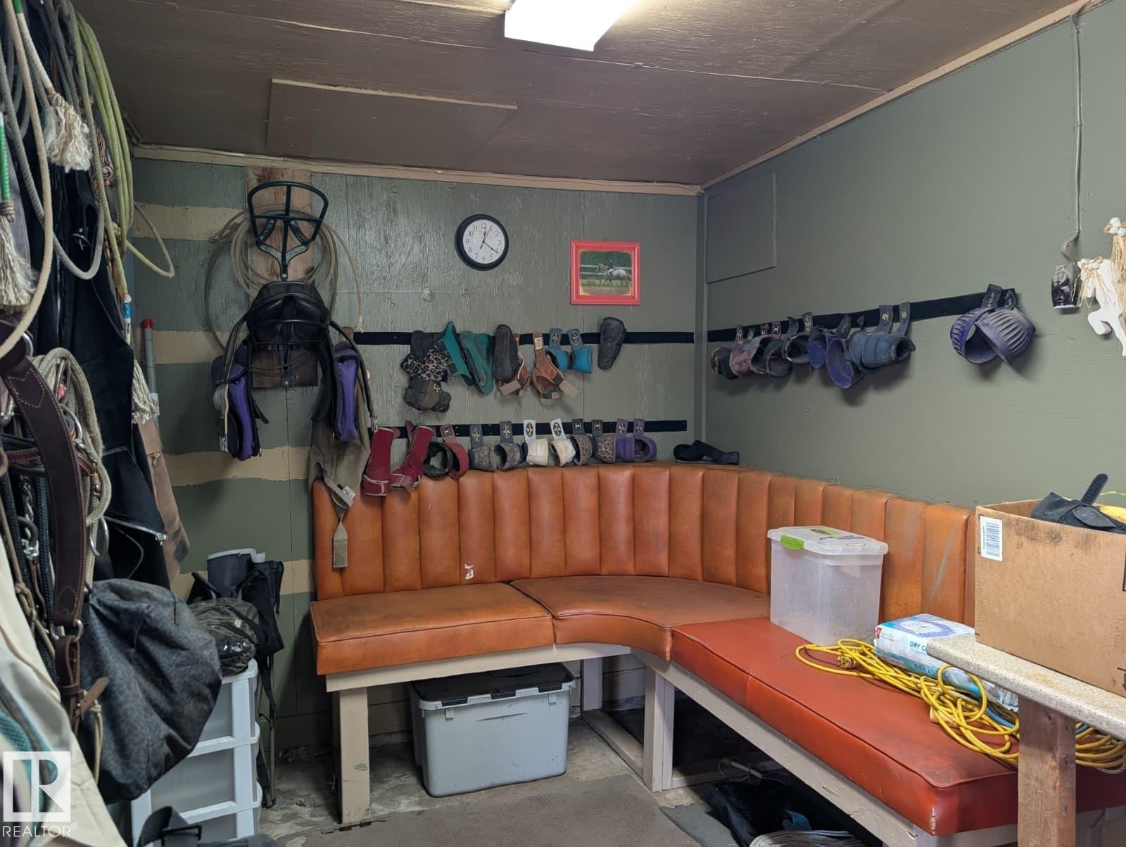 50120 Rge Rd 270, Rural Leduc County, AB - Indoor