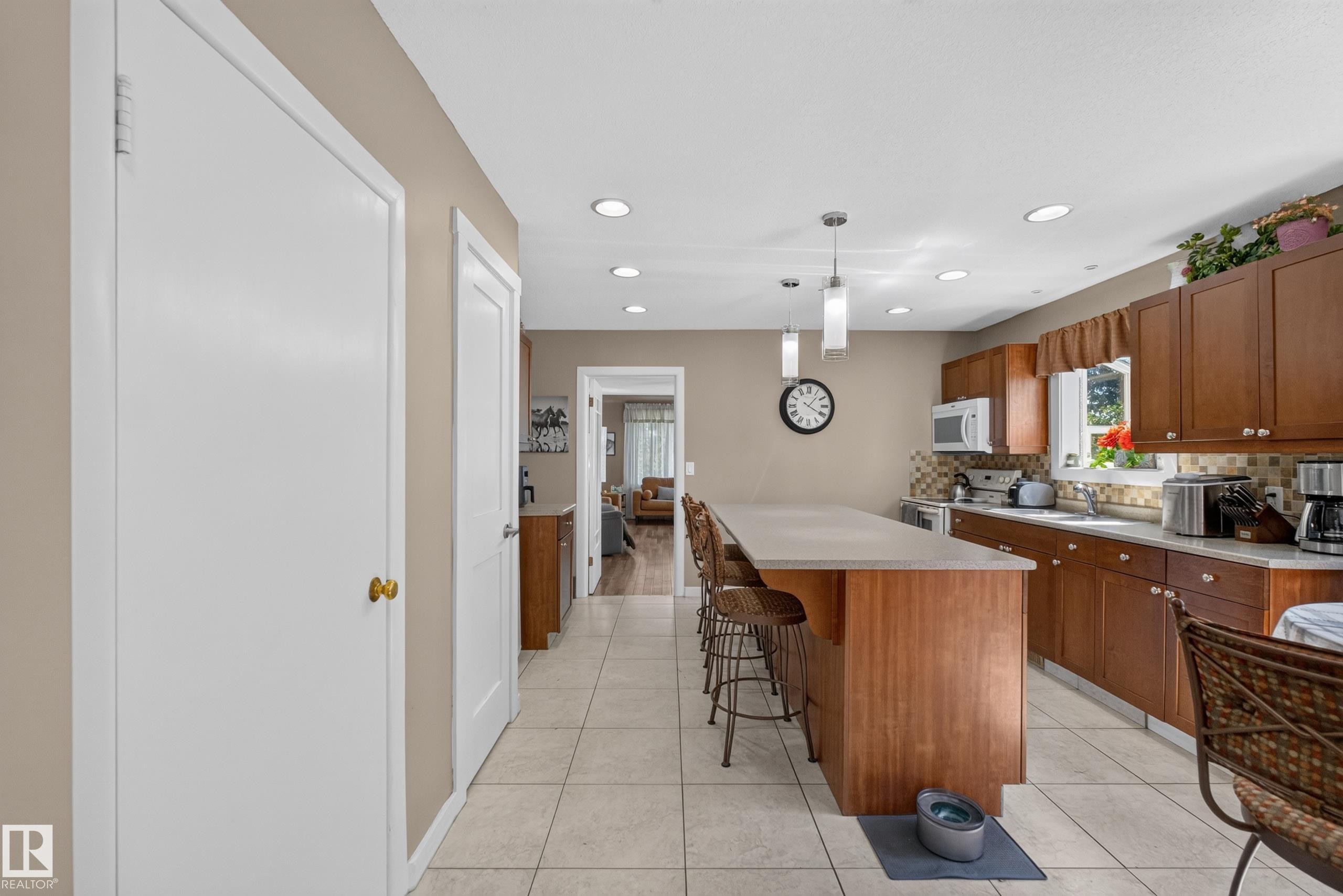 50120 Rge Rd 270, Rural Leduc County, AB - Indoor Photo Showing Kitchen