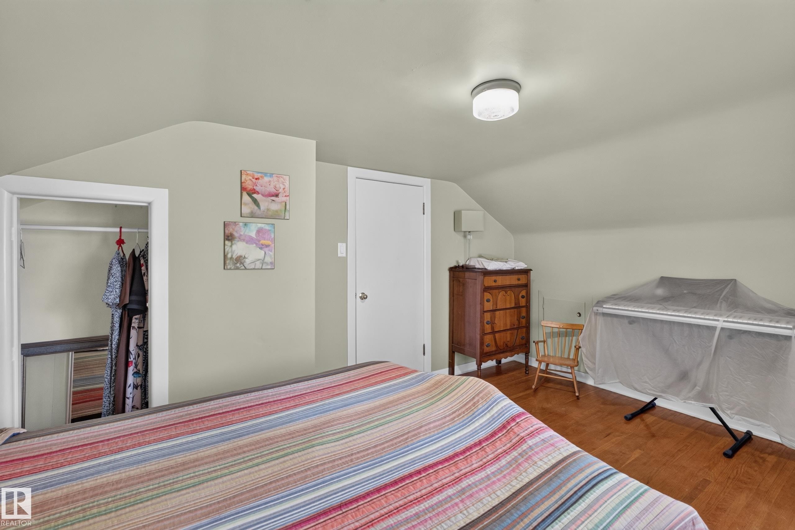 50120 Rge Rd 270, Rural Leduc County, AB - Indoor Photo Showing Bedroom