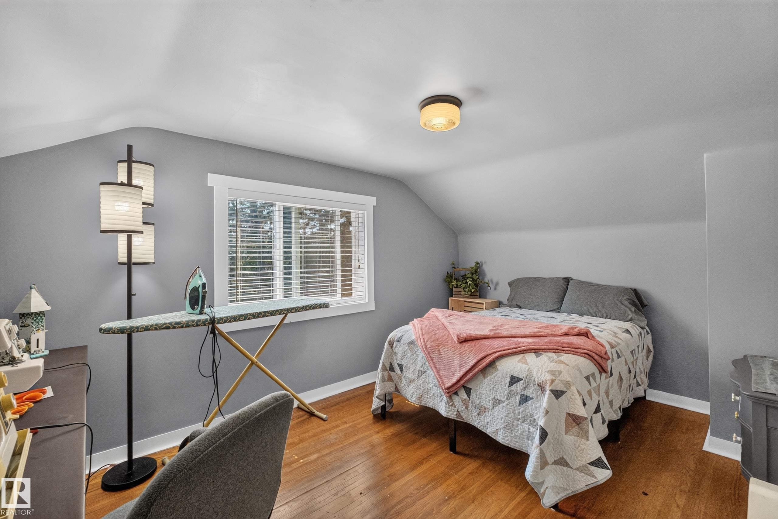 50120 Rge Rd 270, Rural Leduc County, AB - Indoor Photo Showing Bedroom