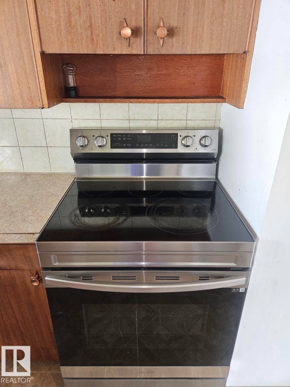 5024 50 Street, Andrew, AB - Indoor Photo Showing Kitchen