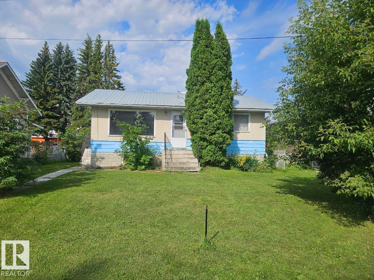 5024 50 Street, Andrew, AB - Outdoor