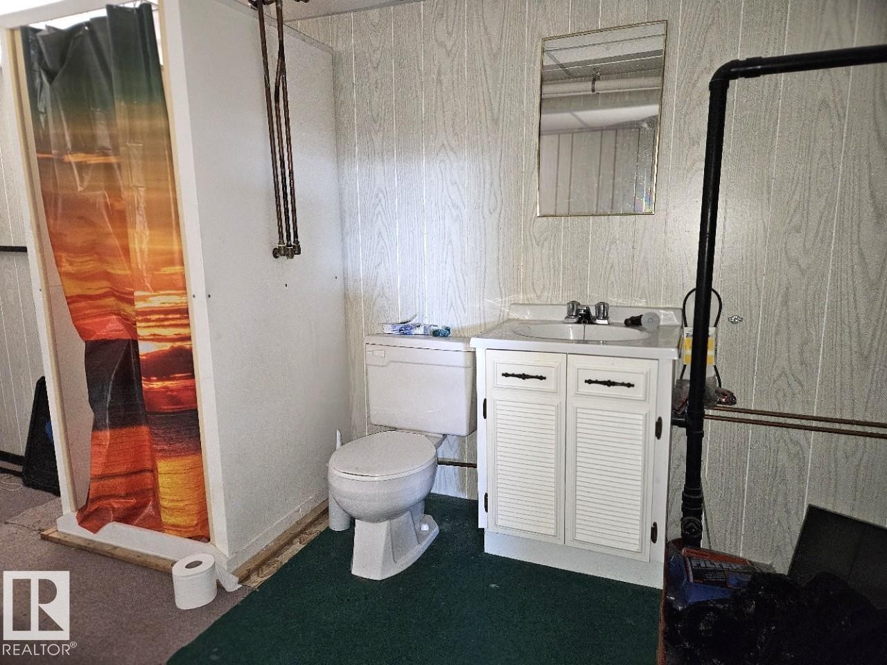5024 50 Street, Andrew, AB - Indoor Photo Showing Bathroom