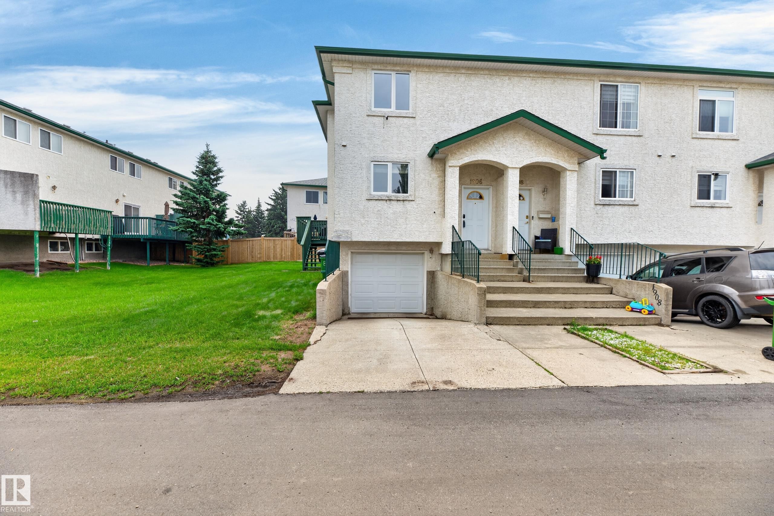 1906 65 Street Nw, Edmonton, AB - Outdoor