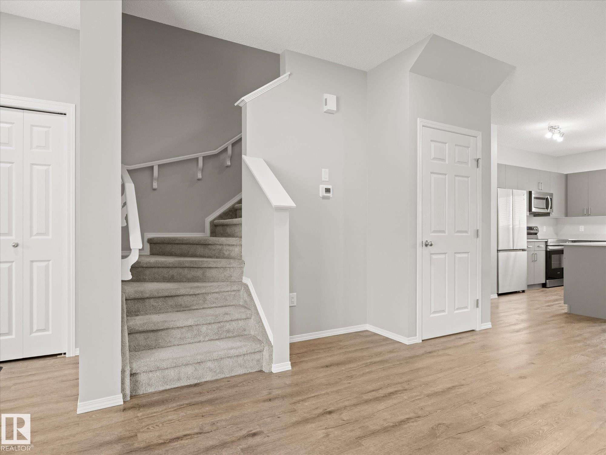 103 South Creek Wynd, Stony Plain, AB - Indoor