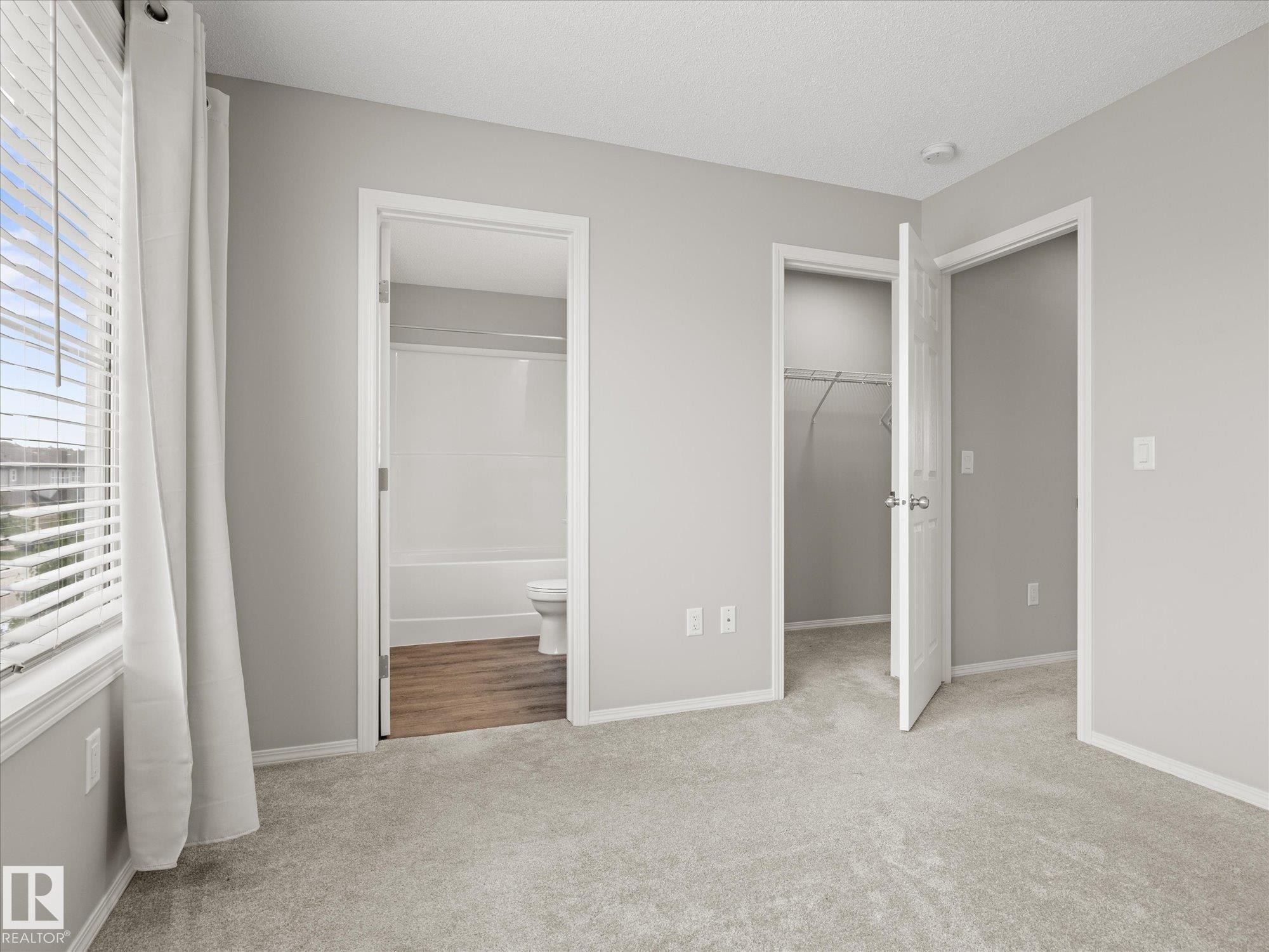 103 South Creek Wynd, Stony Plain, AB - Indoor Photo Showing Other Room