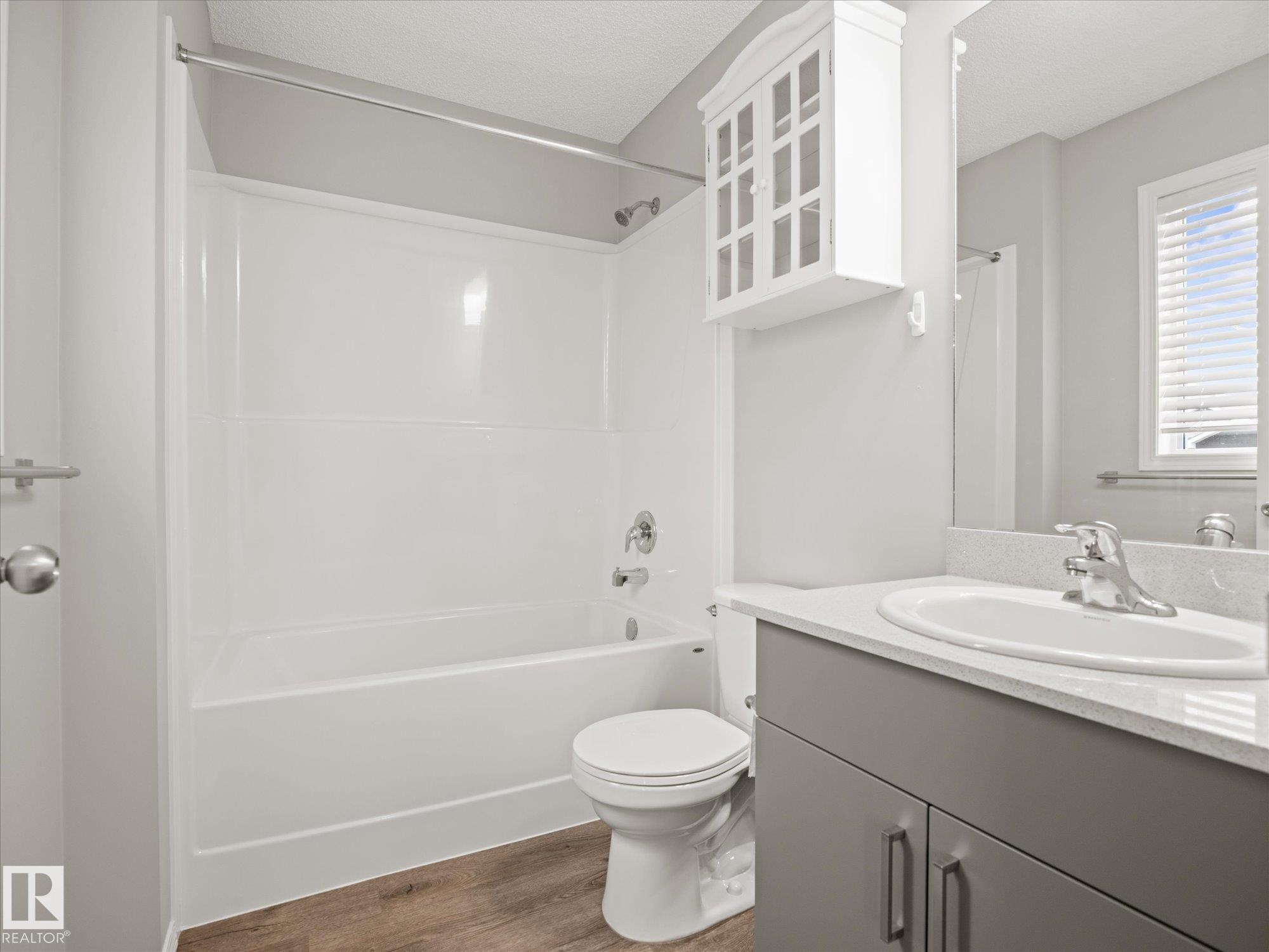 103 South Creek Wynd, Stony Plain, AB - Indoor Photo Showing Bathroom