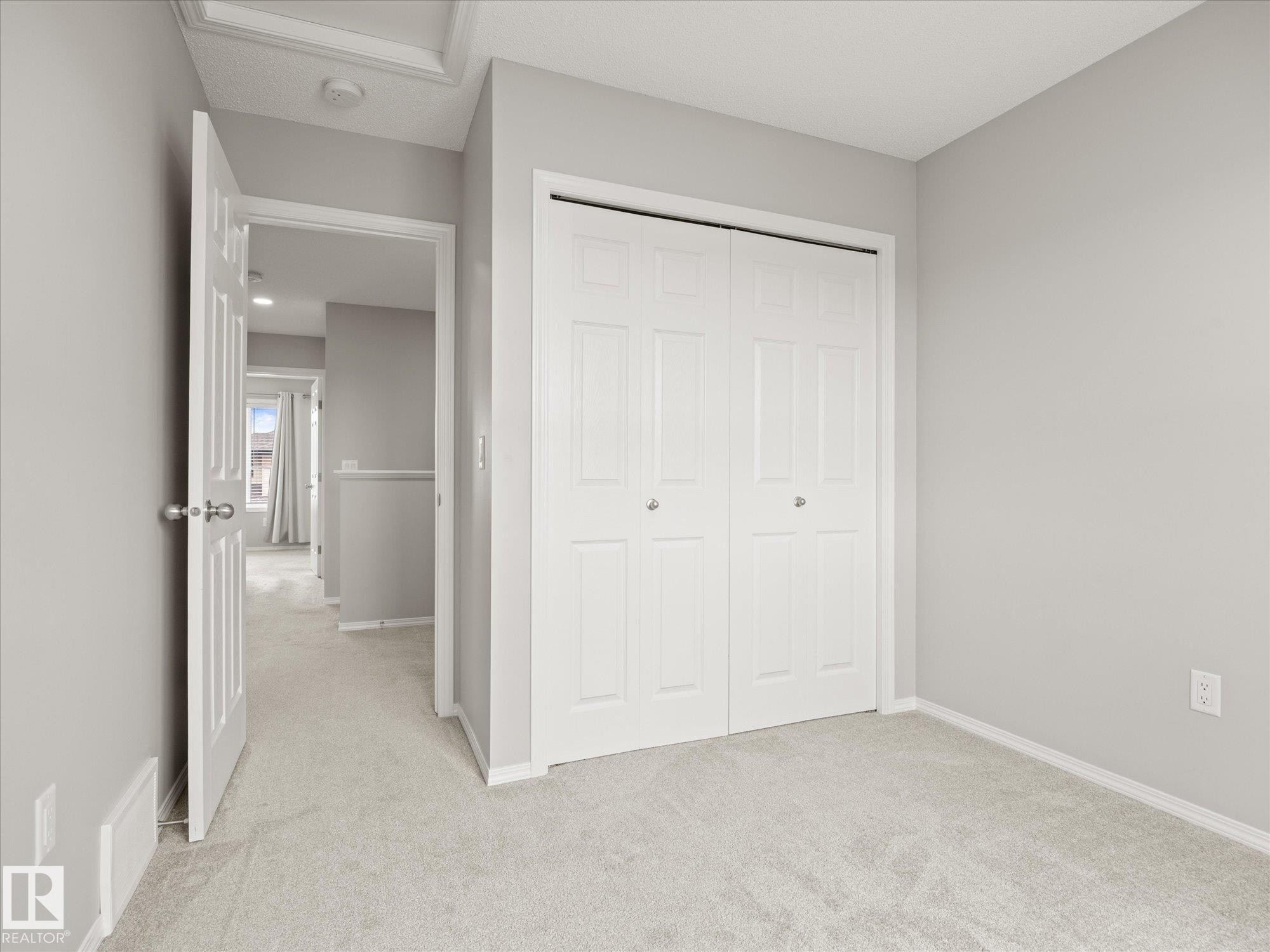 103 South Creek Wynd, Stony Plain, AB - Indoor