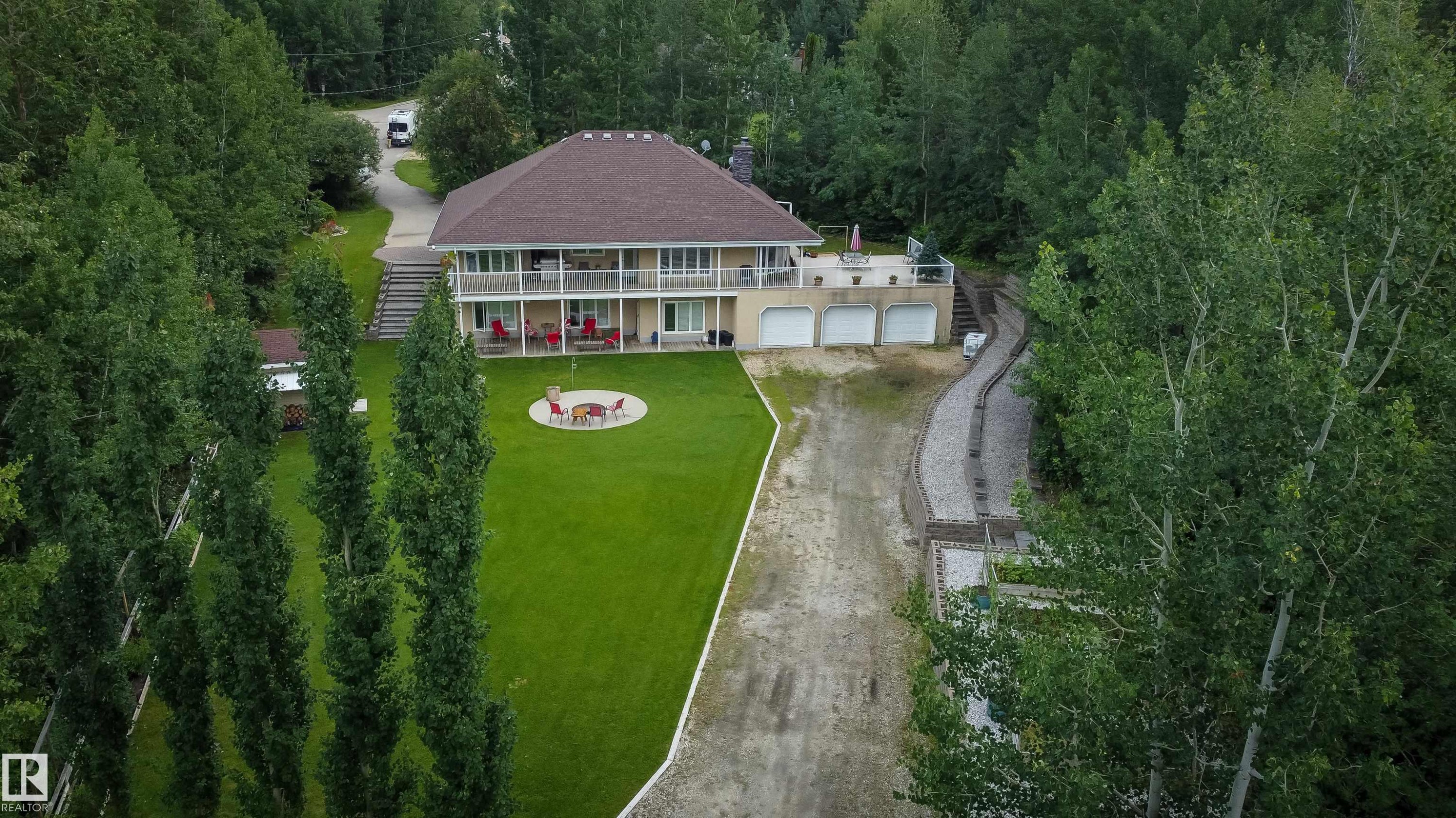 5631 49 Street, Rural Lac Ste. Anne County, AB - Outdoor