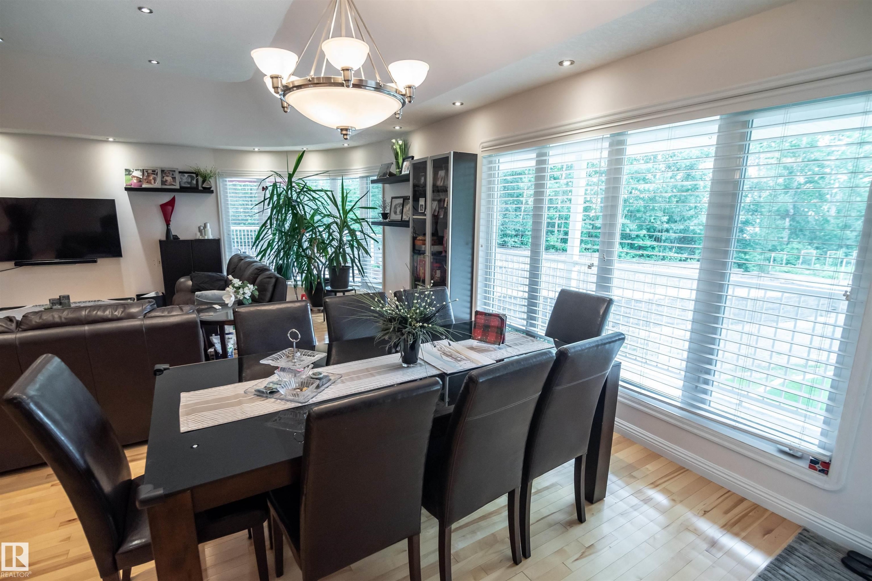 5631 49 Street, Rural Lac Ste. Anne County, AB - Indoor Photo Showing Dining Room