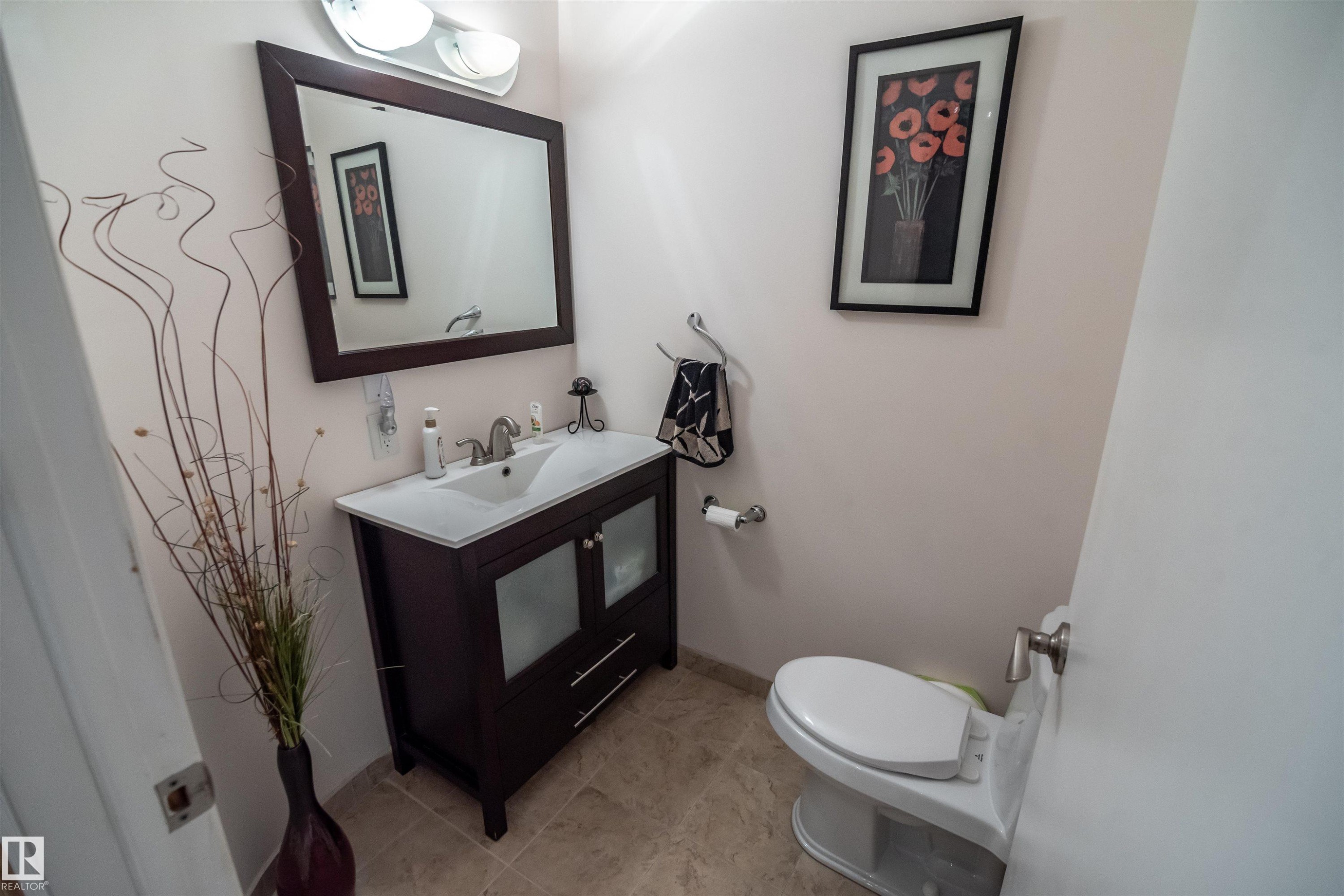 5631 49 Street, Rural Lac Ste. Anne County, AB - Indoor Photo Showing Bathroom
