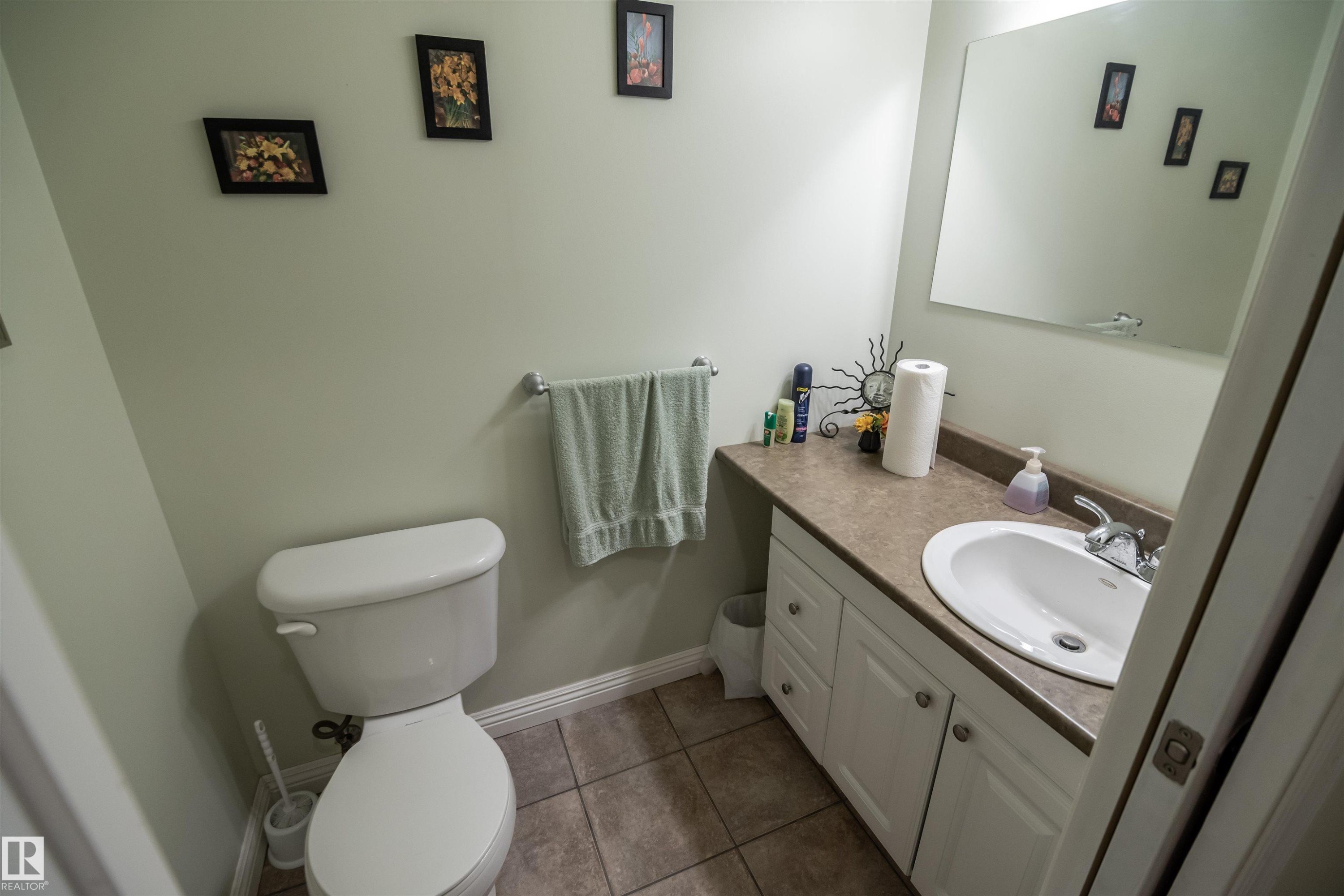 5631 49 Street, Rural Lac Ste. Anne County, AB - Indoor Photo Showing Bathroom