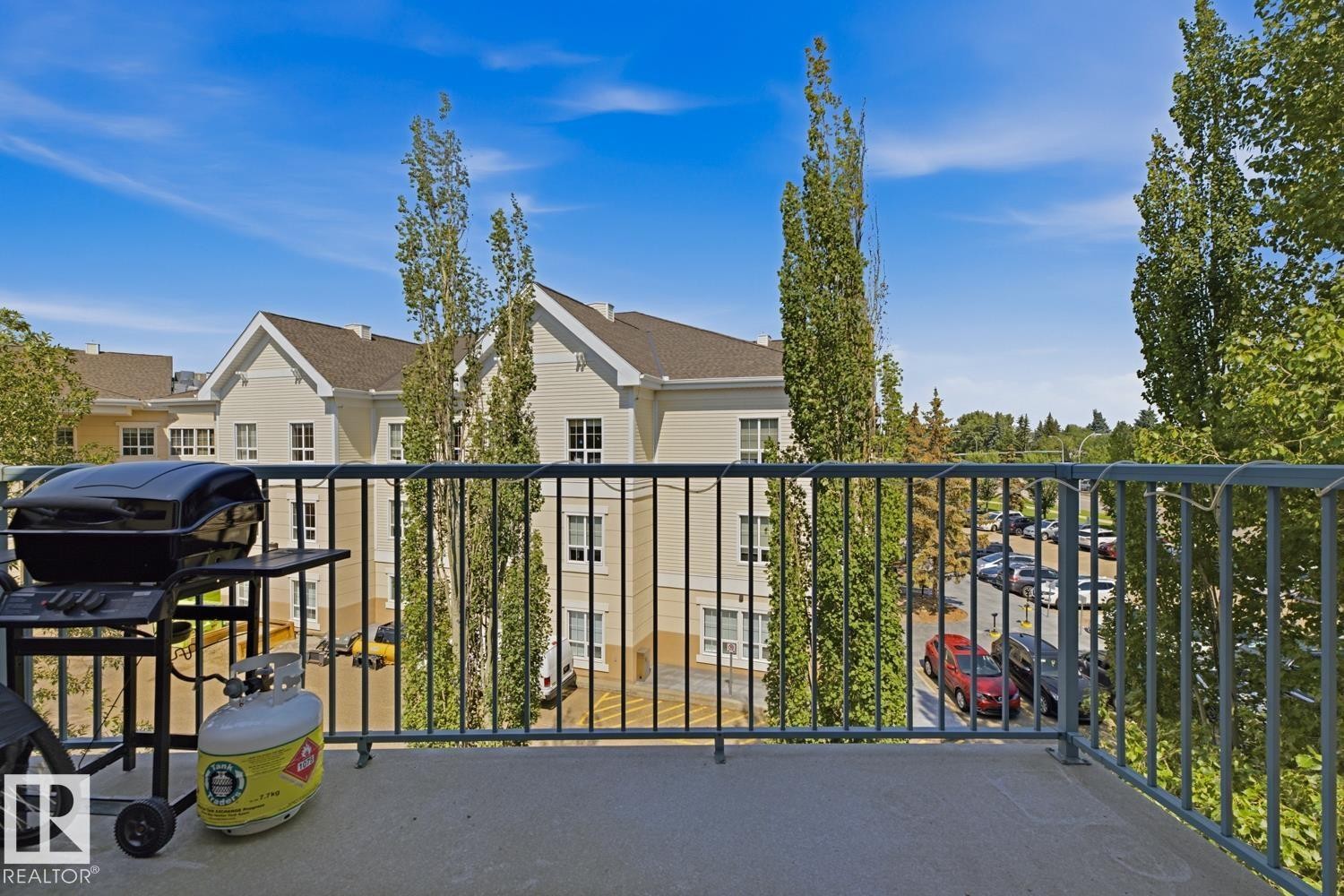 #428 2520 50 St Nw, Edmonton, AB - Outdoor