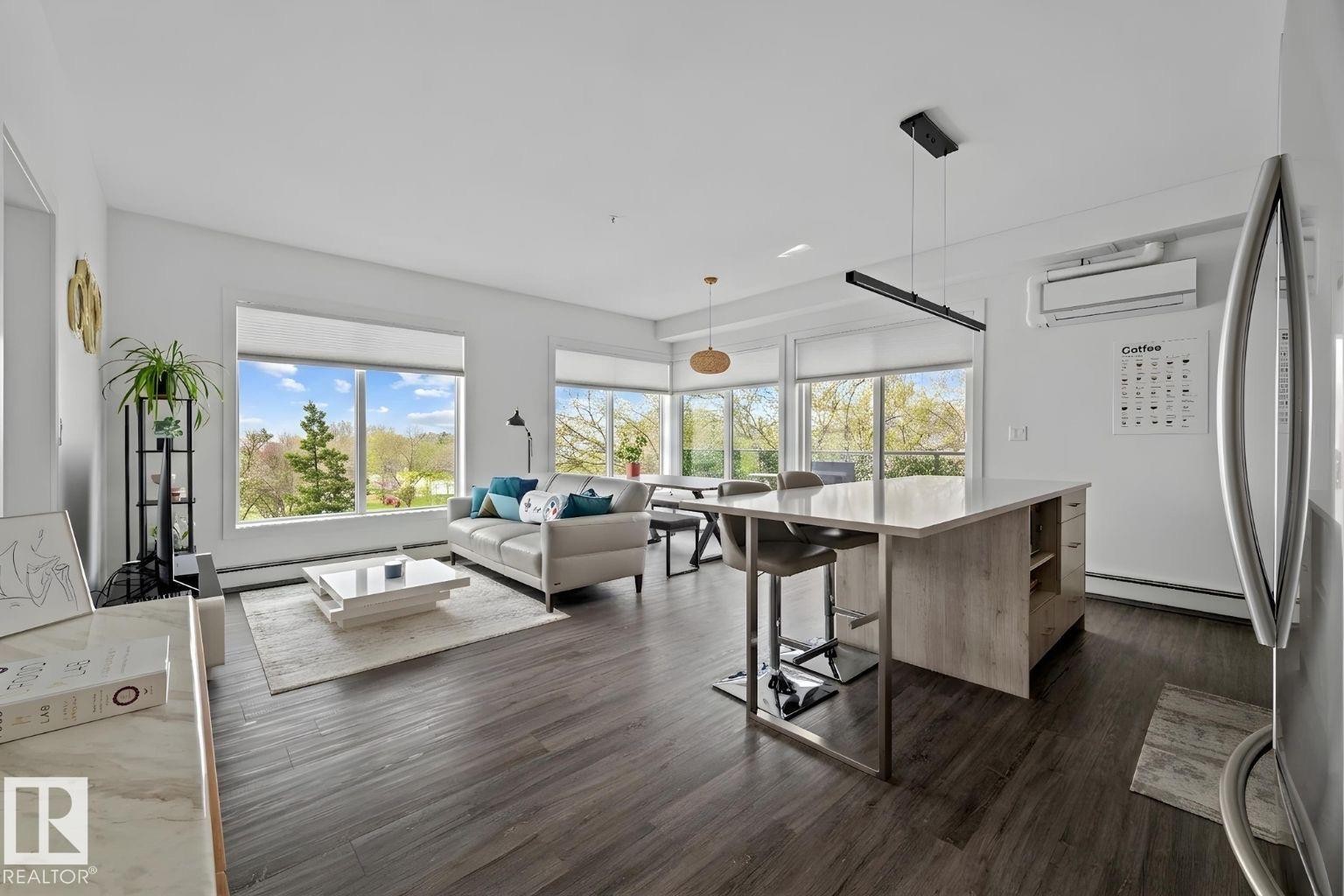 #408 10837 83 Av Nw, Edmonton, AB - Indoor