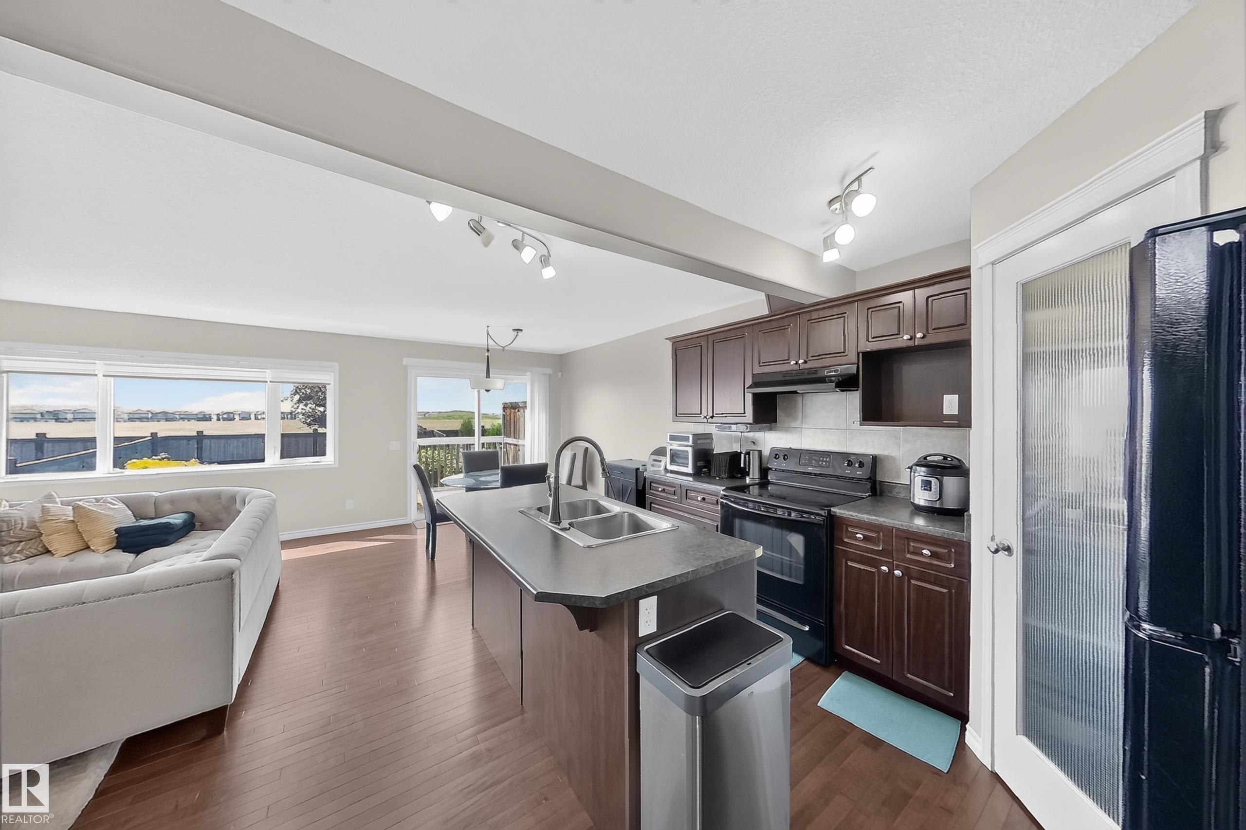 124 Keystone Crescent, Leduc, AB
