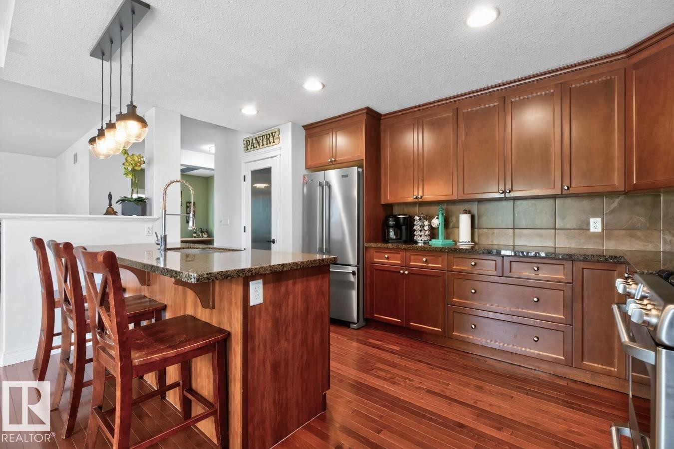 817 Southfork Green, Leduc, AB