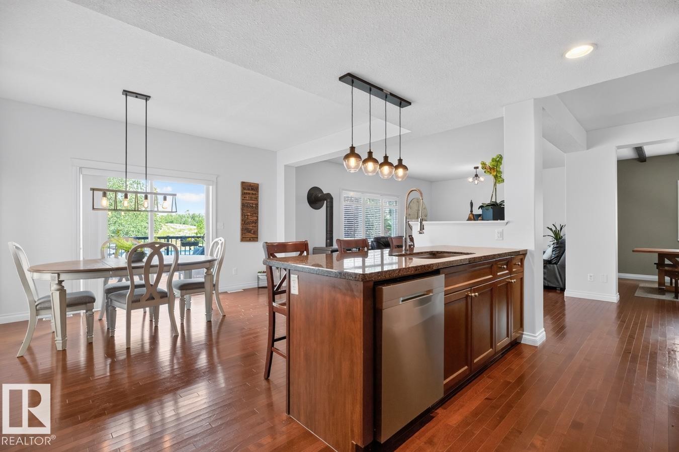 817 Southfork Green, Leduc, AB
